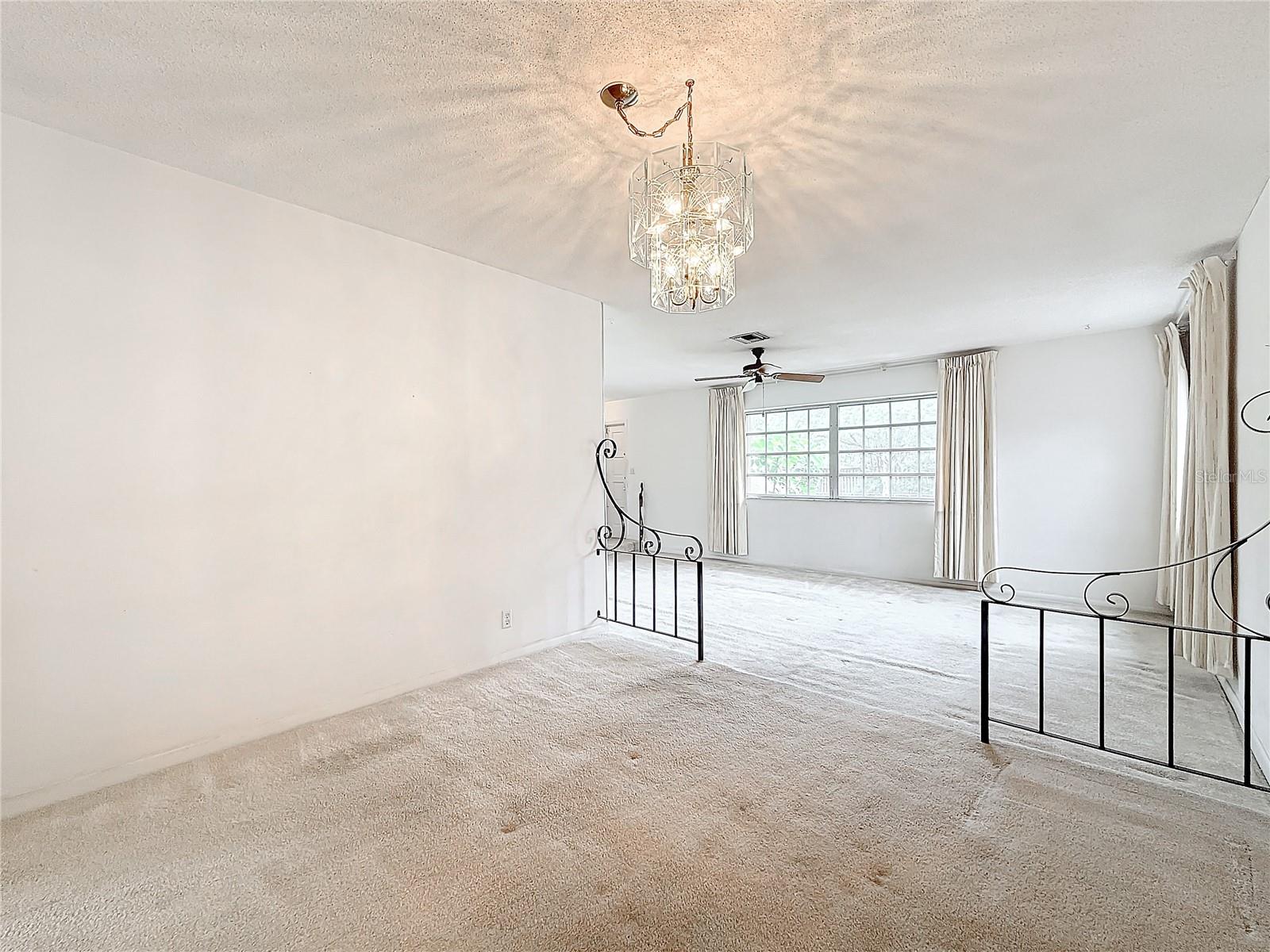 250 LAKE DR, COCONUT CREEK, FL, 33066