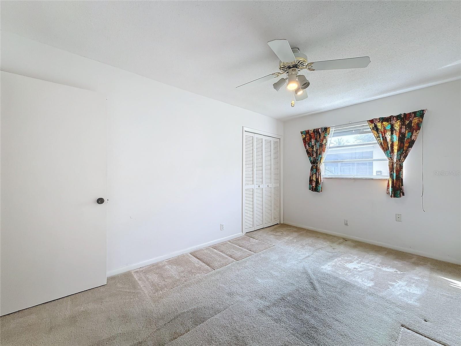 250 LAKE DR, COCONUT CREEK, FL, 33066
