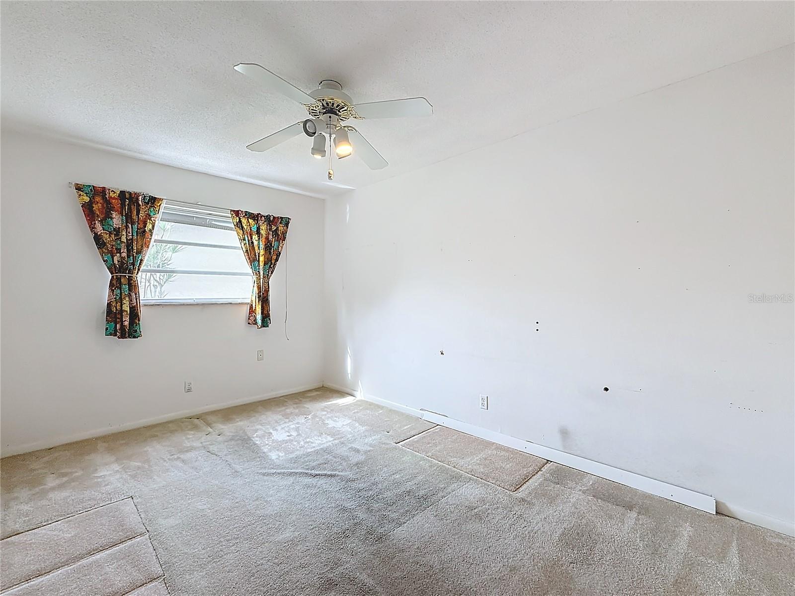 250 LAKE DR, COCONUT CREEK, FL, 33066
