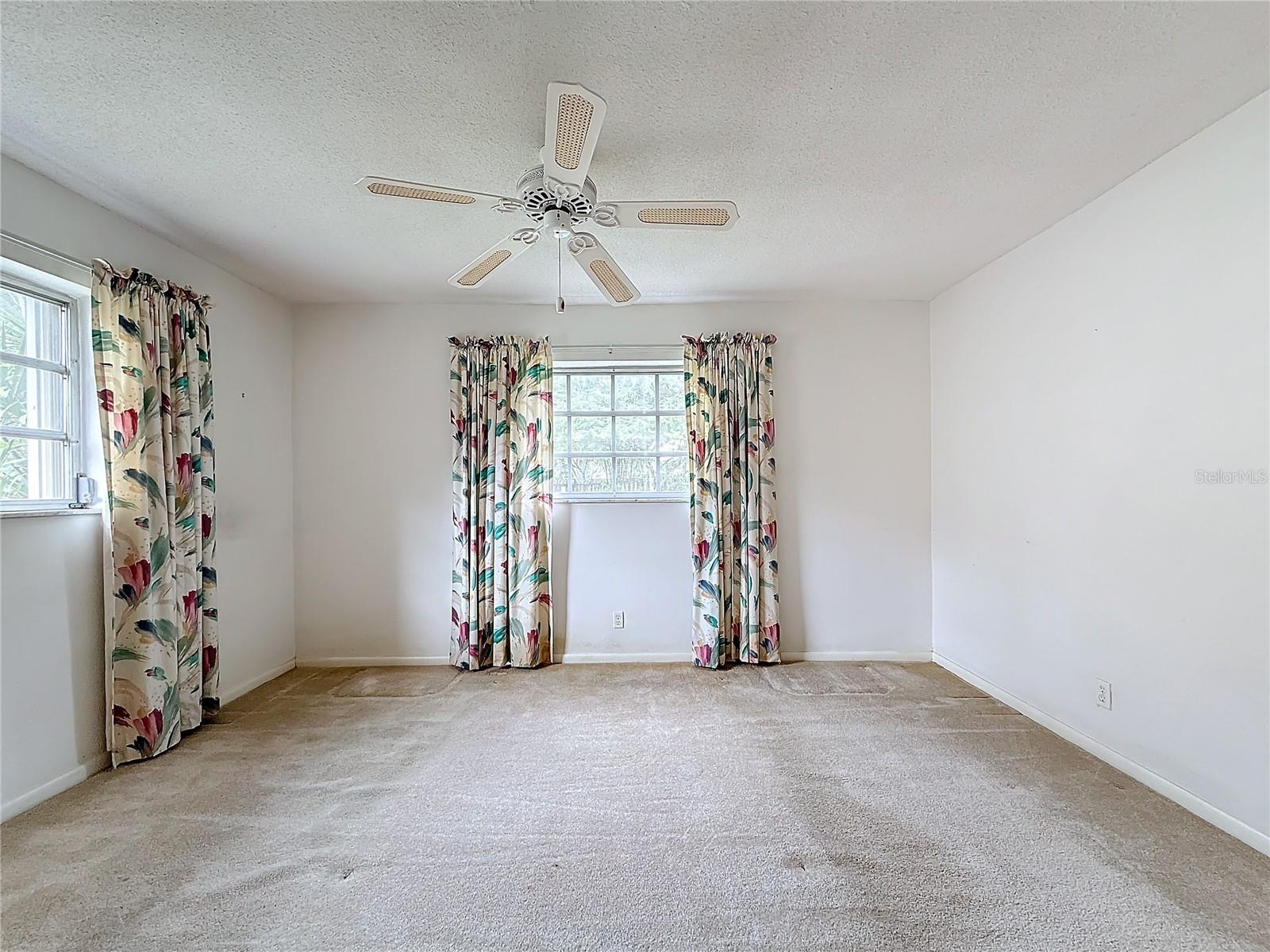 250 LAKE DR, COCONUT CREEK, FL, 33066