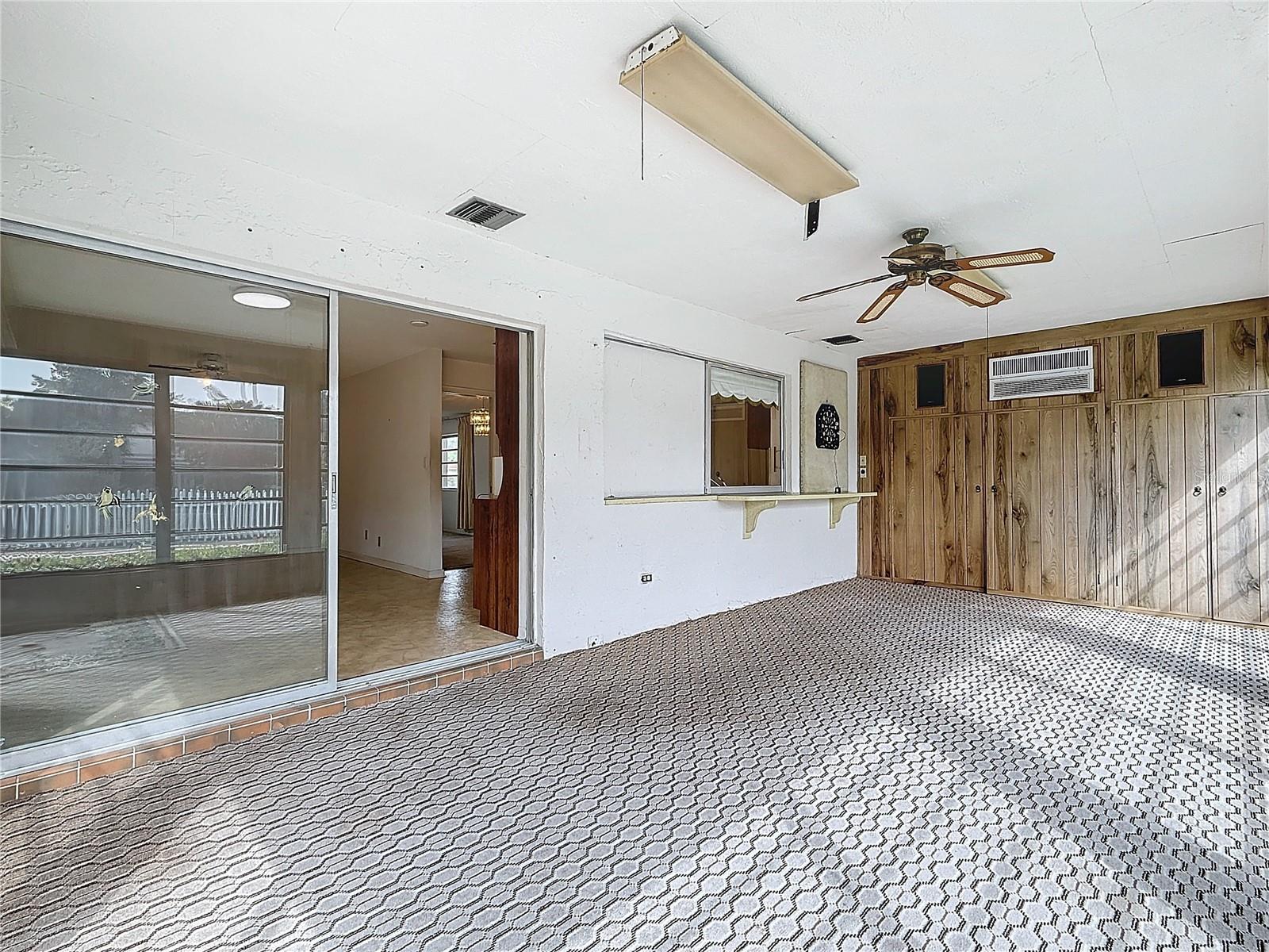 250 LAKE DR, COCONUT CREEK, FL, 33066