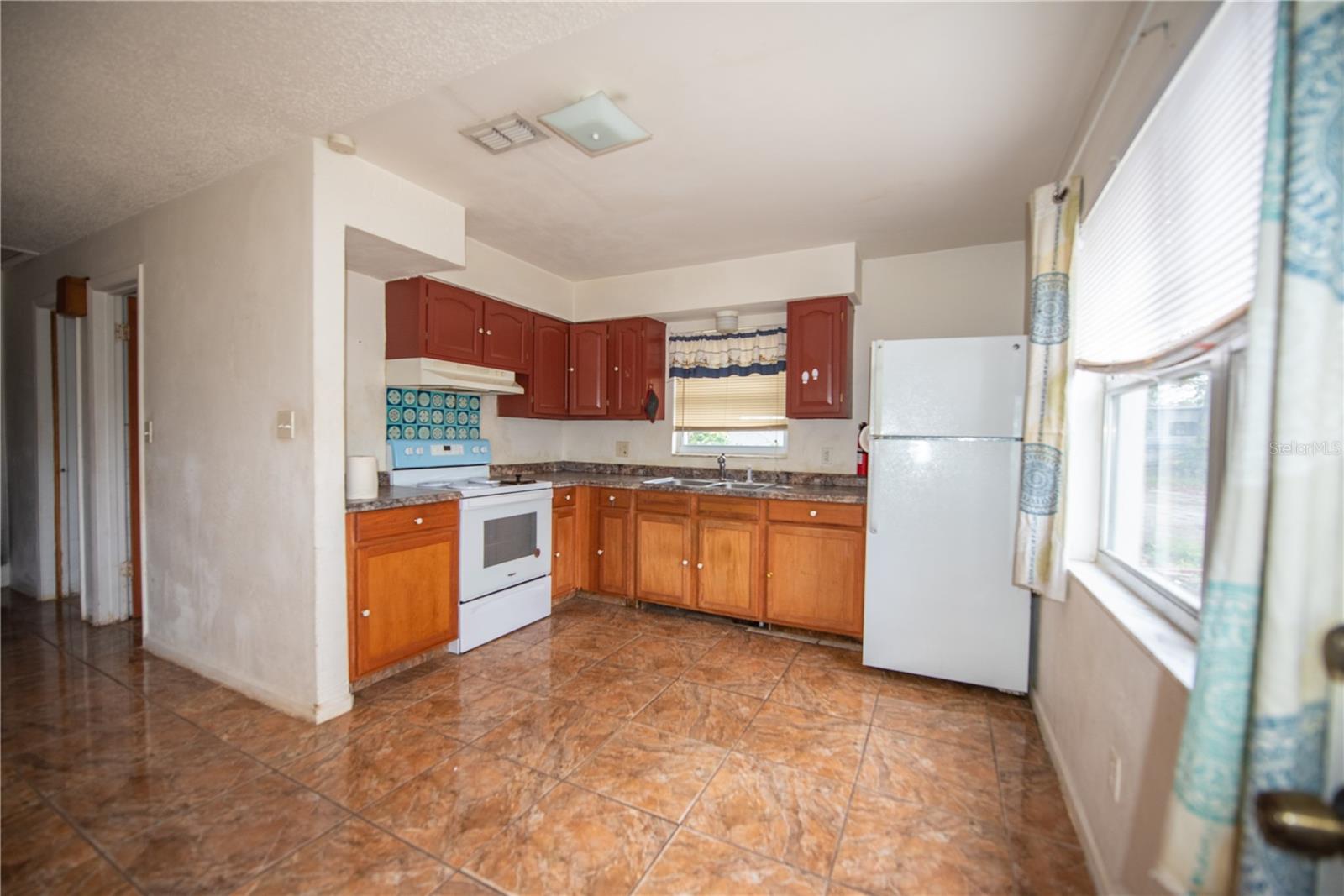 3712 56TH AVE N, ST PETERSBURG, FL, 33714