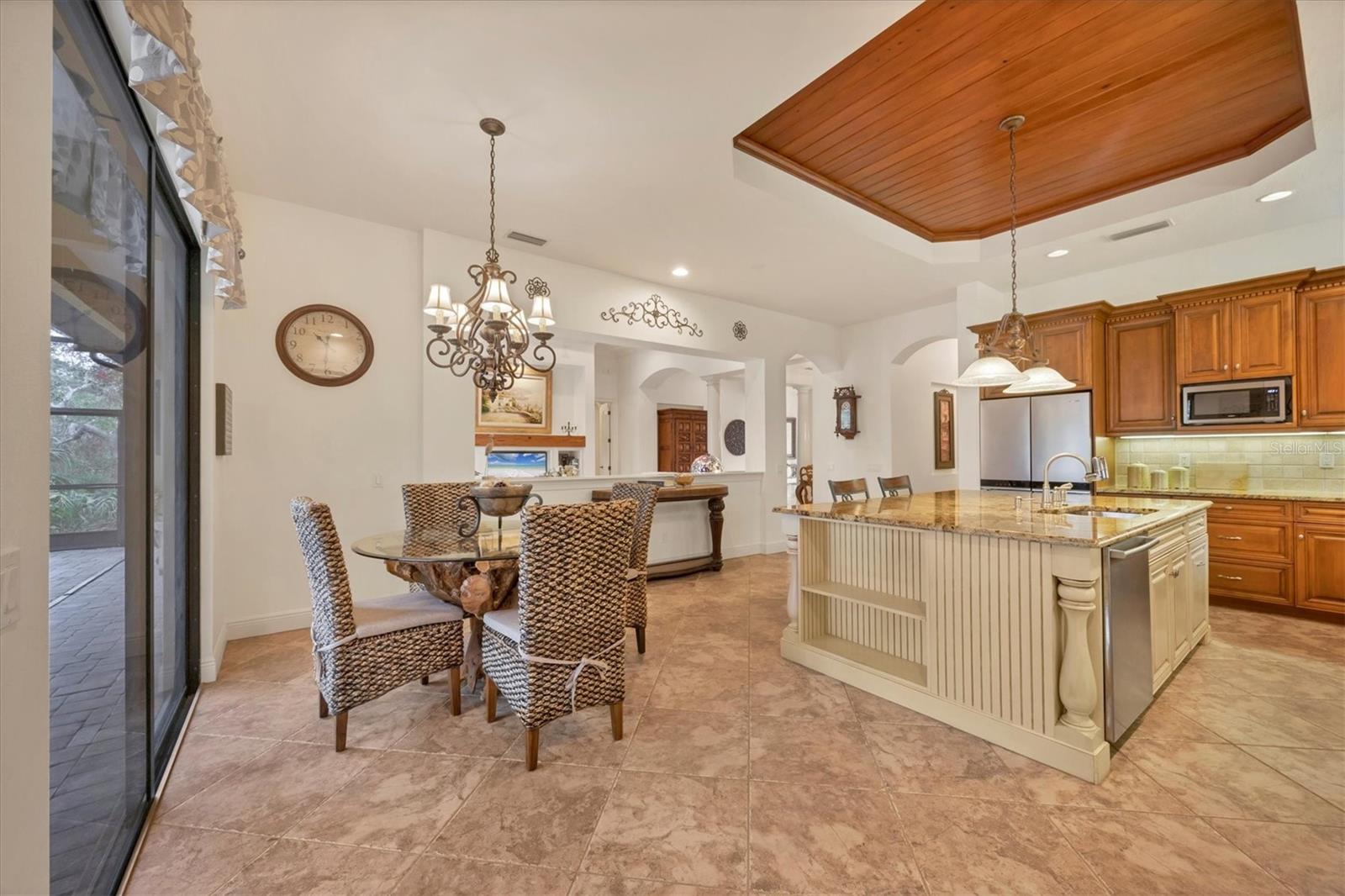 135 N CREEK LN, OSPREY, FL, 34229