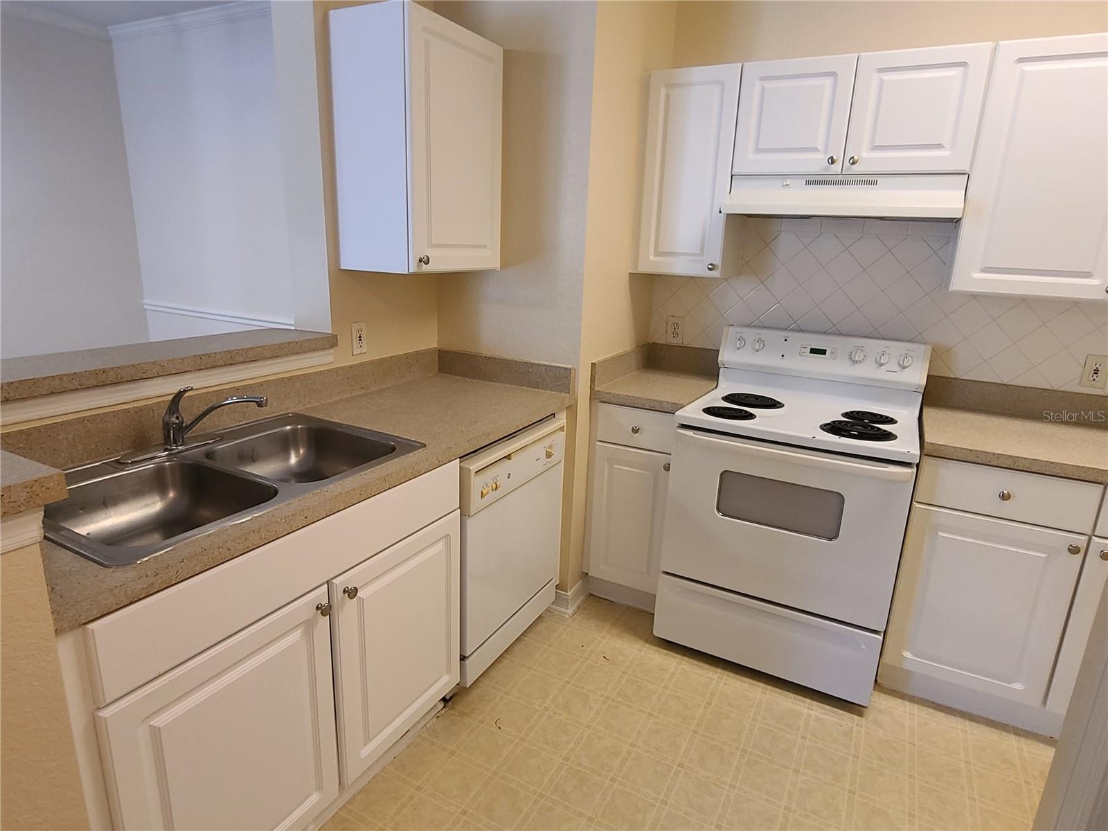 18001 RICHMOND PLACE DR #721, TAMPA, FL, 33647