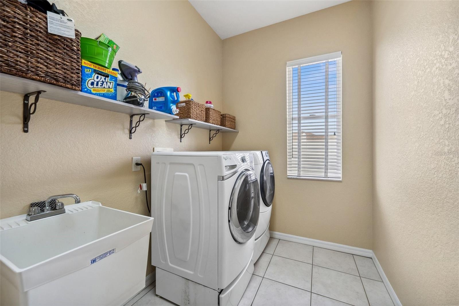 387 HALLCREST TER, PORT CHARLOTTE, FL, 33954