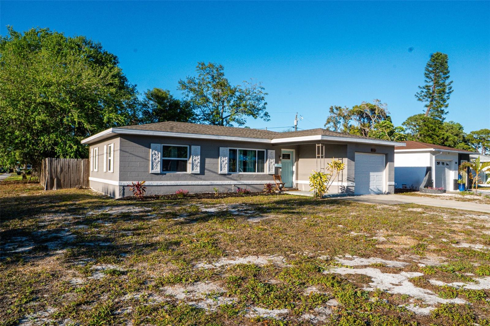 895 64TH AVE S, ST PETERSBURG, FL, 33705