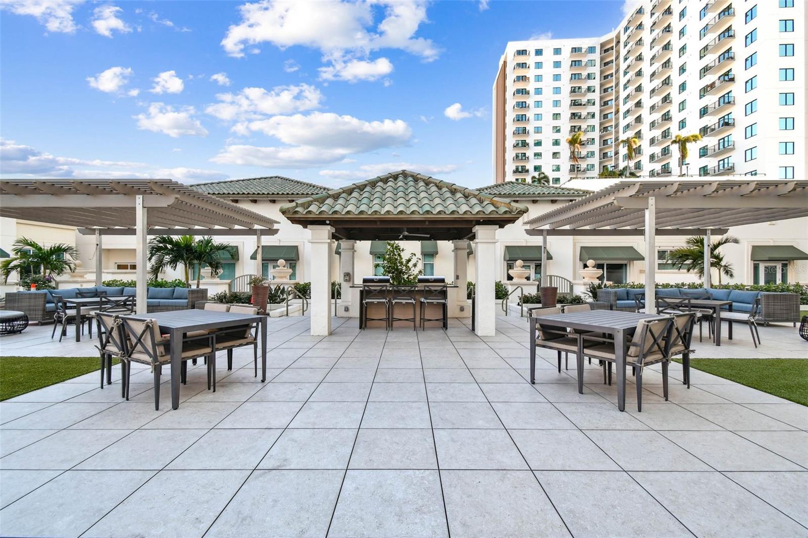 450 KNIGHTS RUN AVE #415, TAMPA, FL, 33602