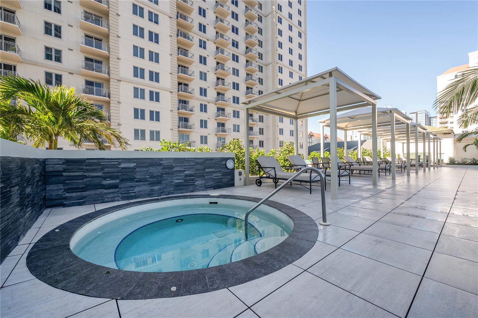 450 KNIGHTS RUN AVE #415, TAMPA, FL, 33602