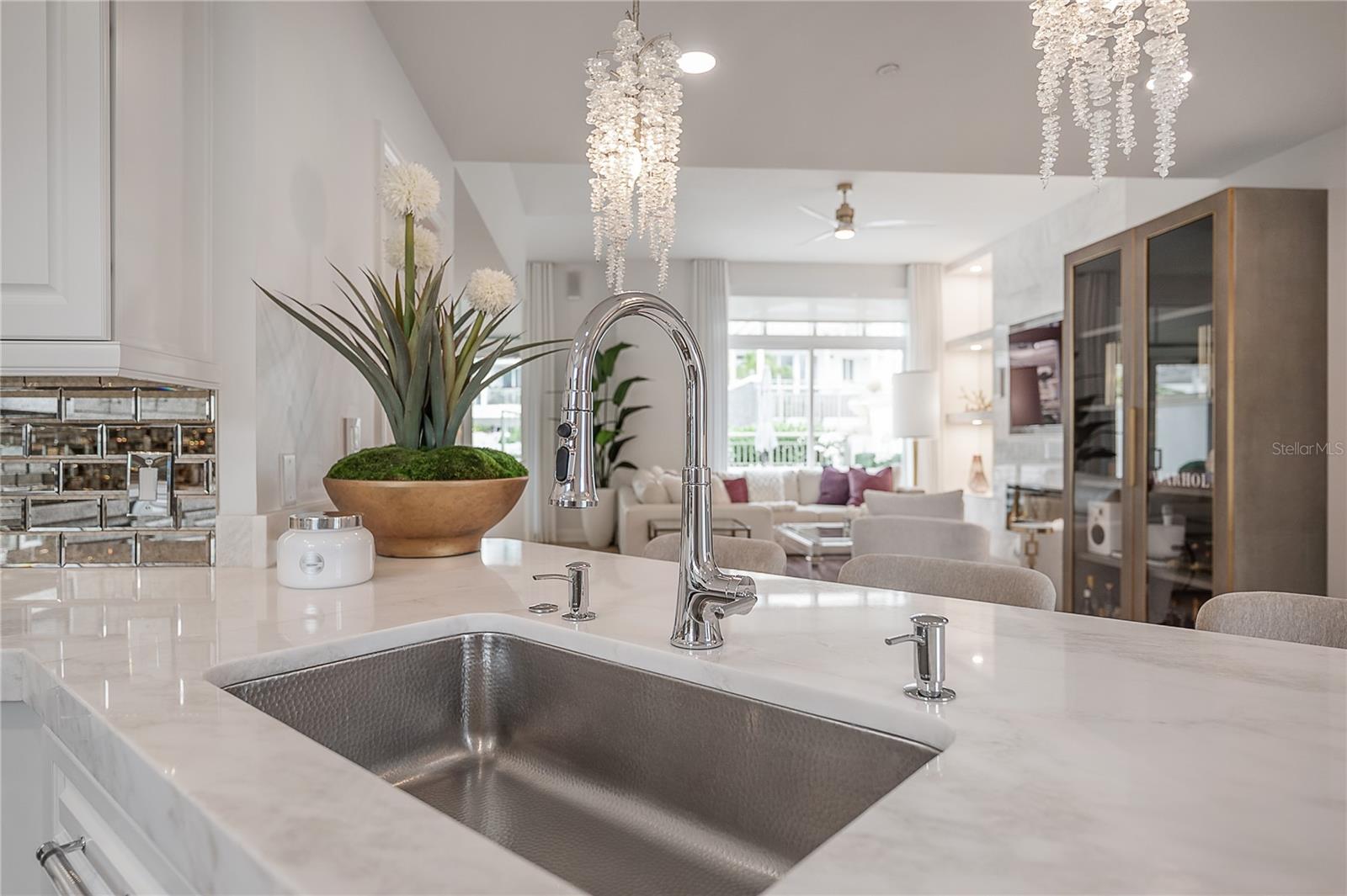450 KNIGHTS RUN AVE #415, TAMPA, FL, 33602