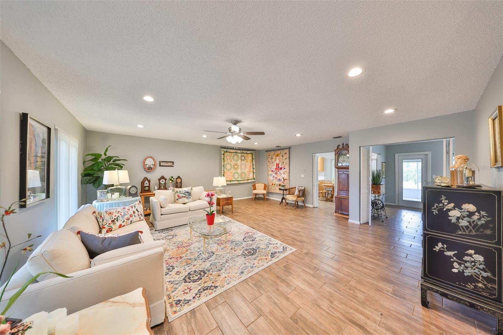 1807 PINEAPPLE PALM CT, SUN CITY CENTER, FL, 33573
