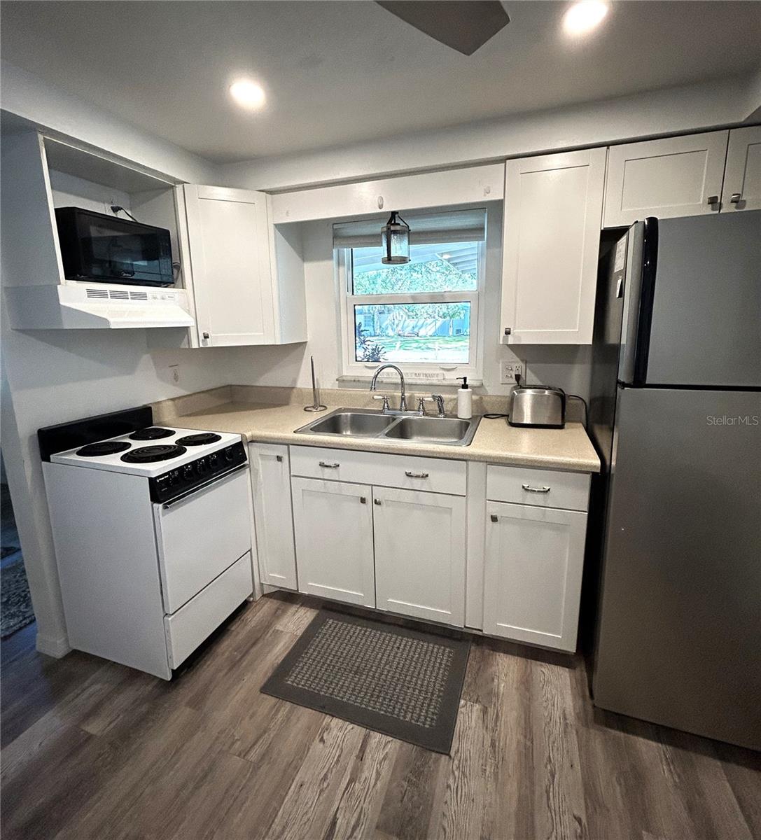 970 S ALLENDALE AVE, SARASOTA, FL, 34237