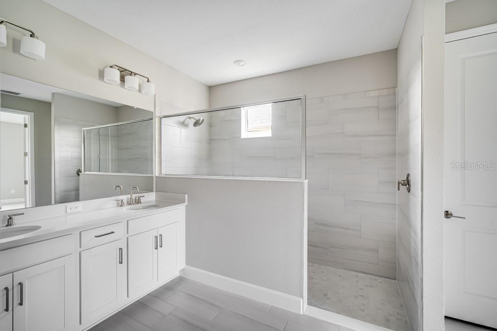 2061 LONGLINER LOOP, WESLEY CHAPEL, FL, 33543