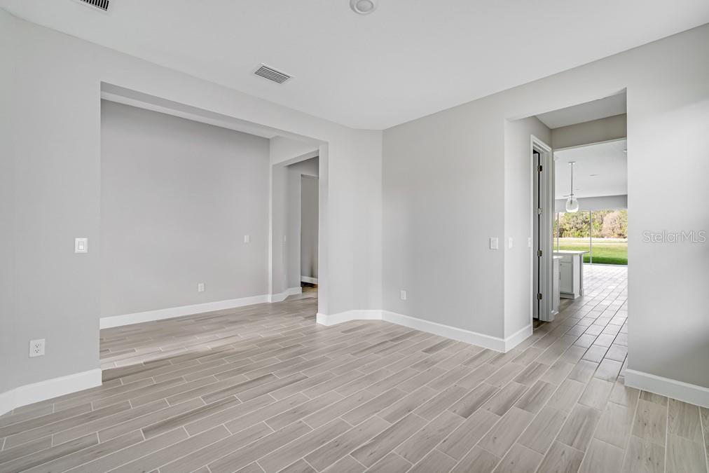 2061 LONGLINER LOOP, WESLEY CHAPEL, FL, 33543