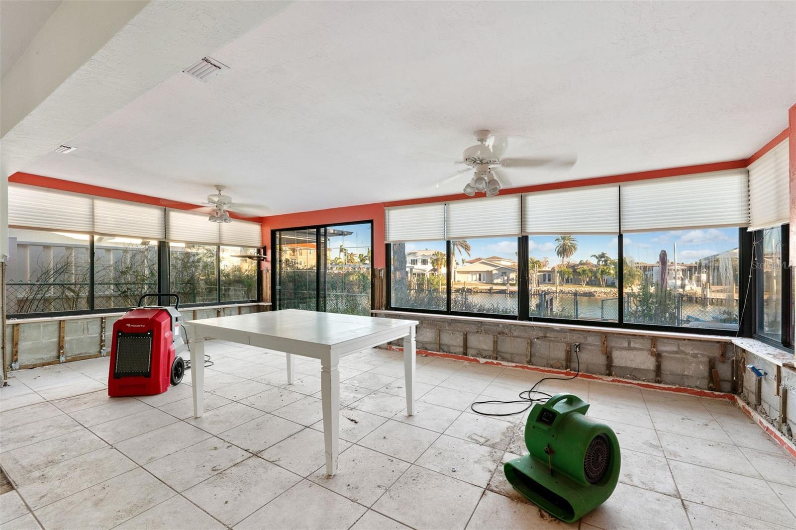 129 WALL ST, REDINGTON SHORES, FL, 33708