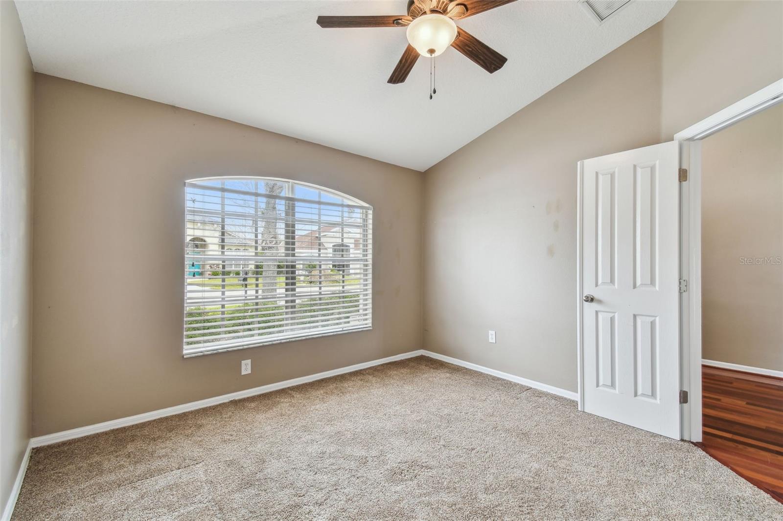 6944 RUNNER OAK DR, WESLEY CHAPEL, FL, 33545