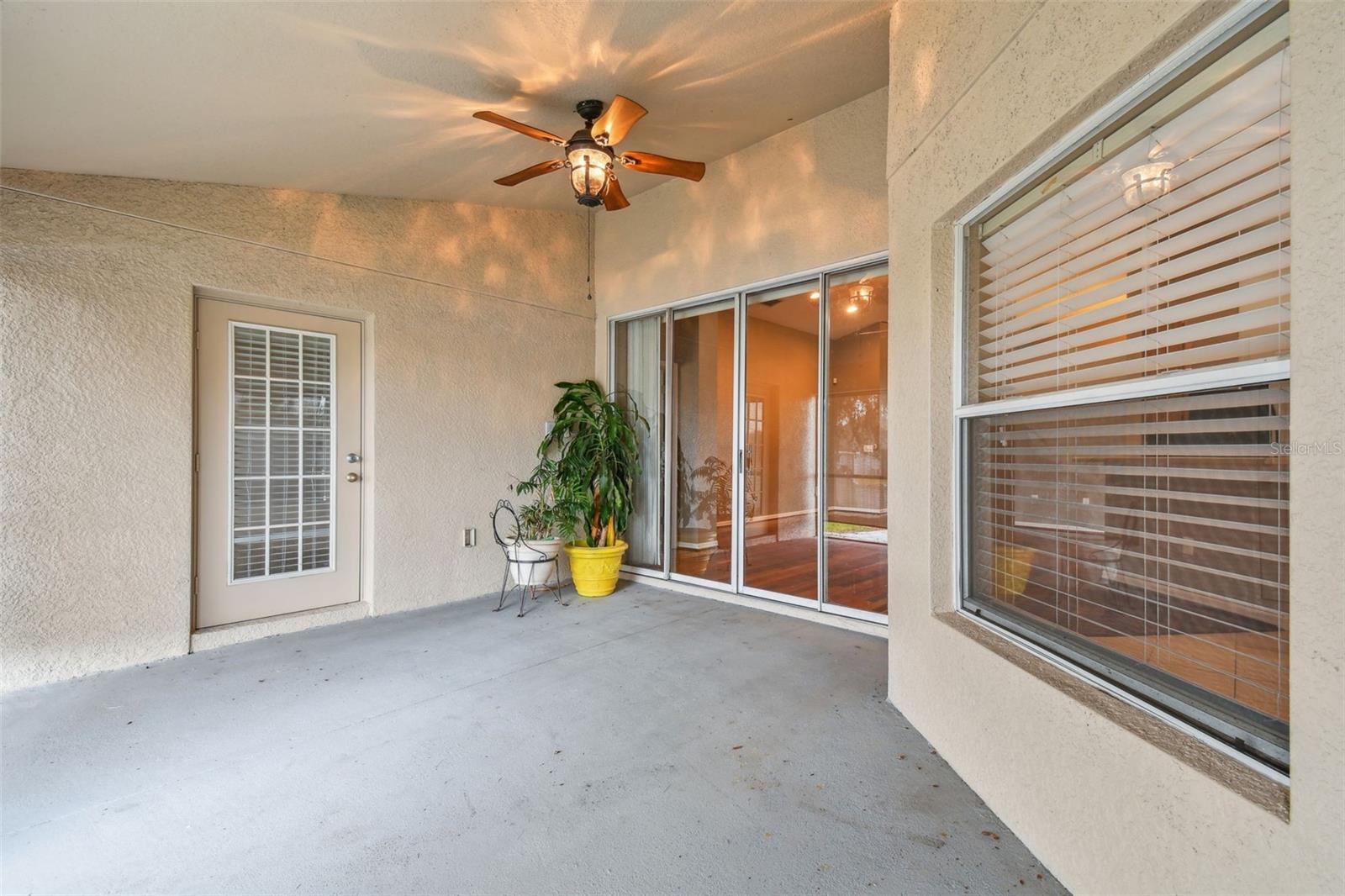 6944 RUNNER OAK DR, WESLEY CHAPEL, FL, 33545