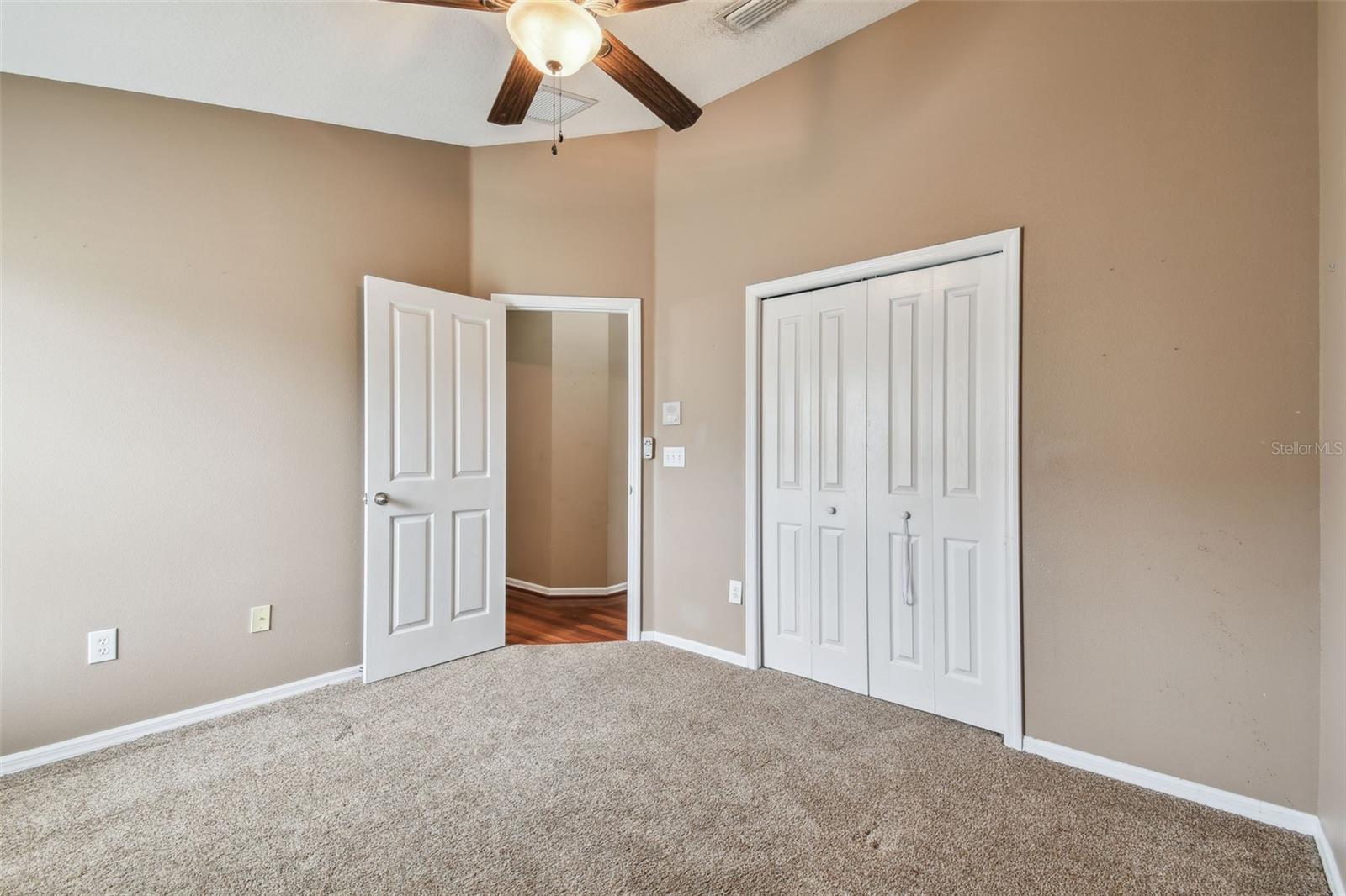 6944 RUNNER OAK DR, WESLEY CHAPEL, FL, 33545