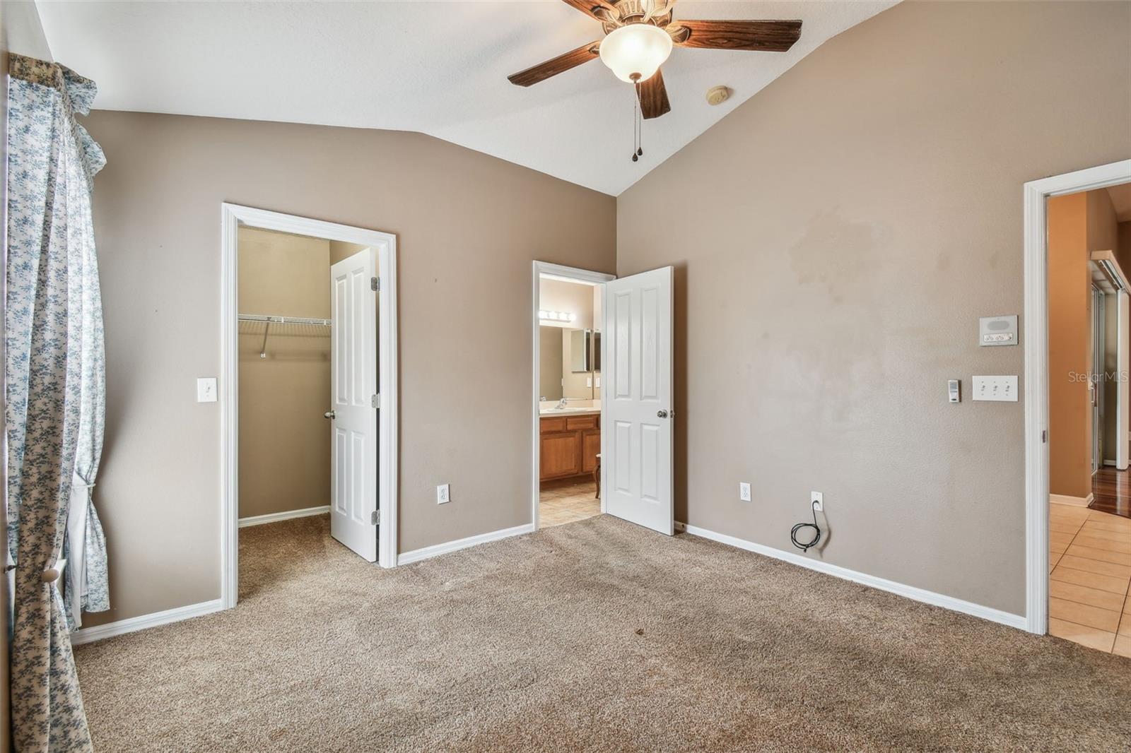 6944 RUNNER OAK DR, WESLEY CHAPEL, FL, 33545