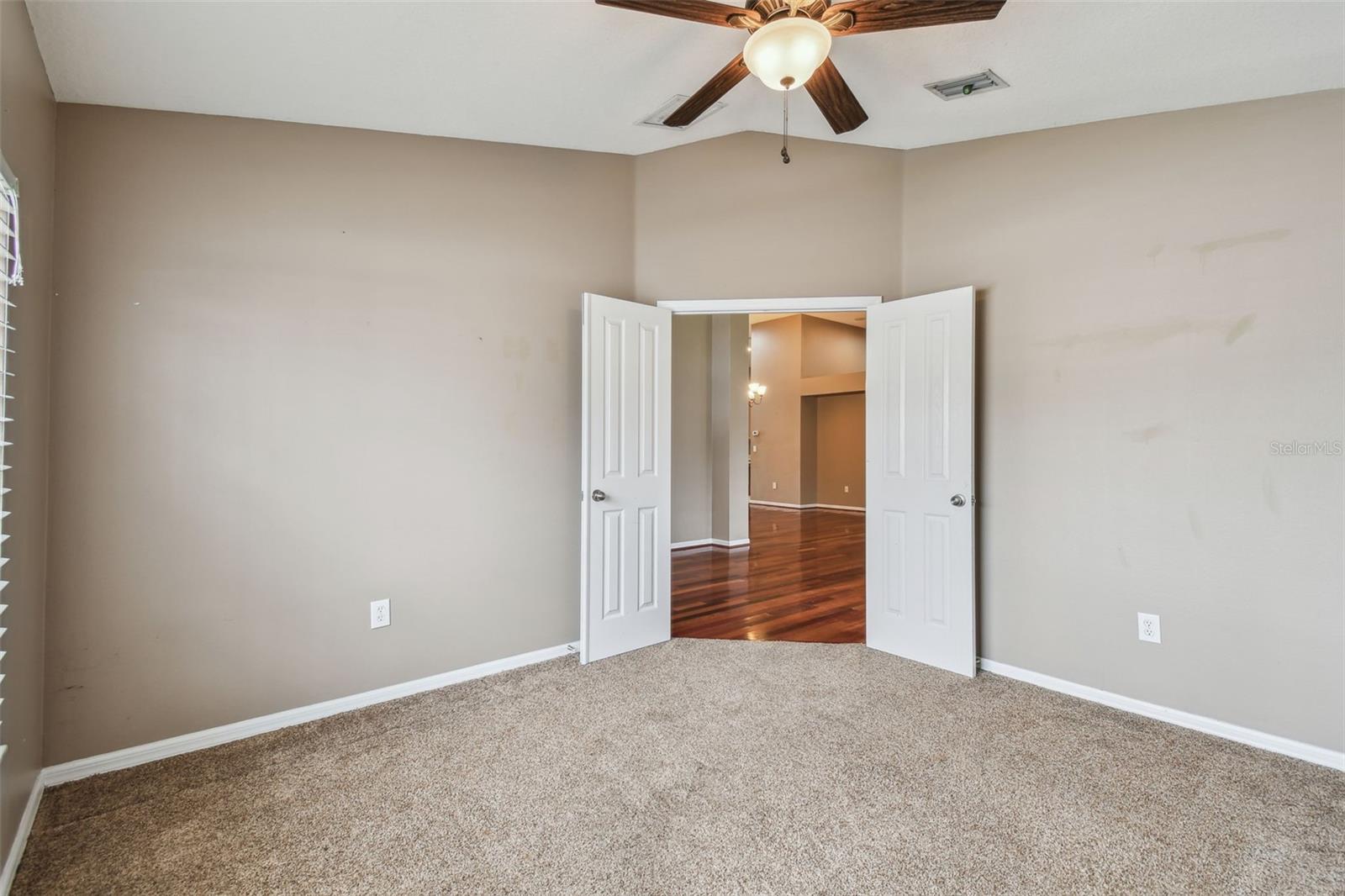 6944 RUNNER OAK DR, WESLEY CHAPEL, FL, 33545