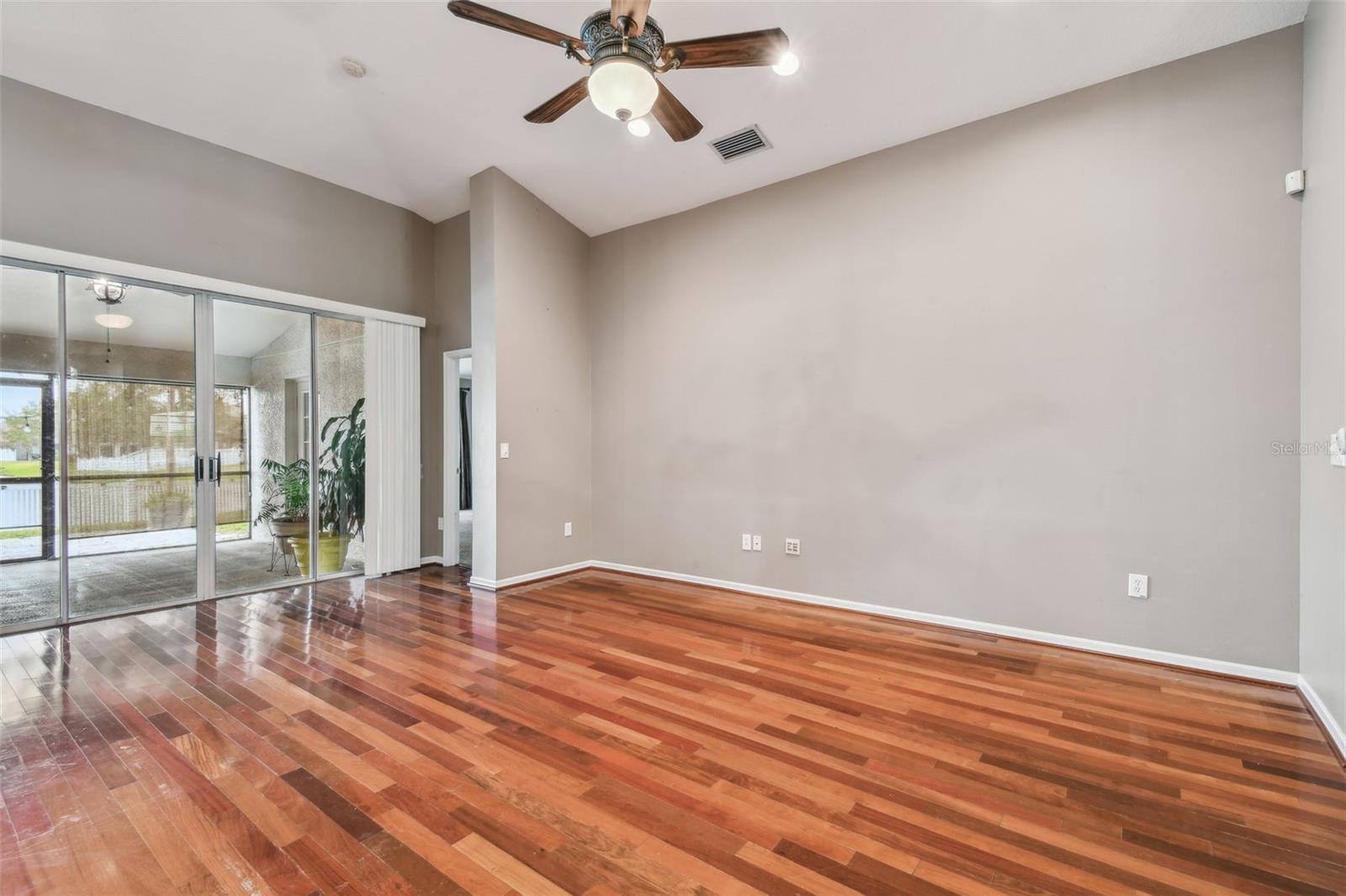 6944 RUNNER OAK DR, WESLEY CHAPEL, FL, 33545