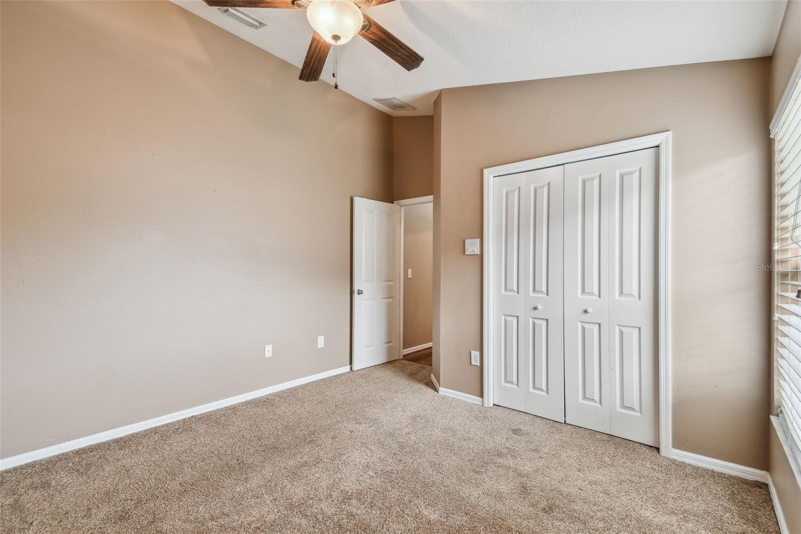 6944 RUNNER OAK DR, WESLEY CHAPEL, FL, 33545