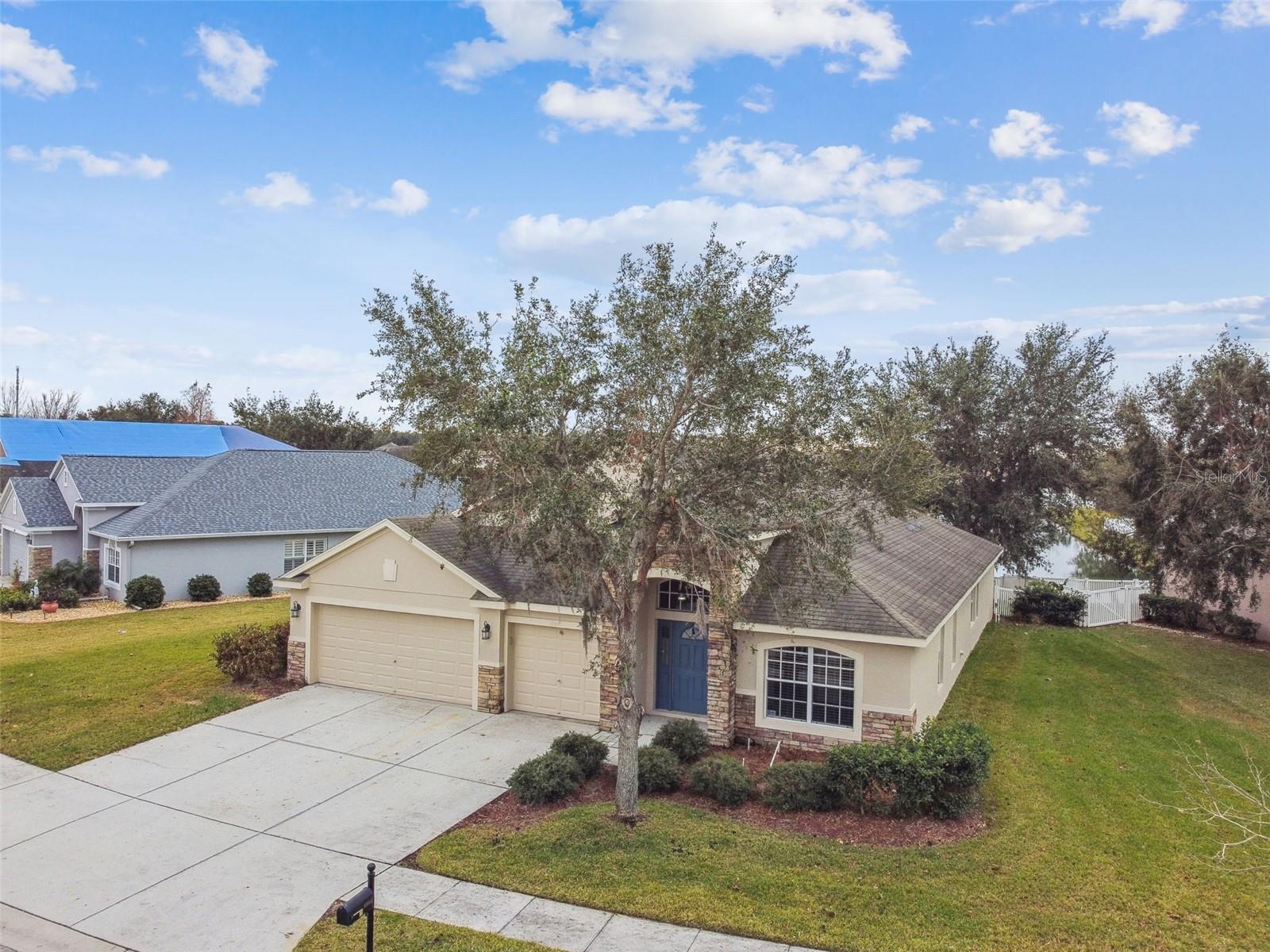 6944 RUNNER OAK DR, WESLEY CHAPEL, FL, 33545