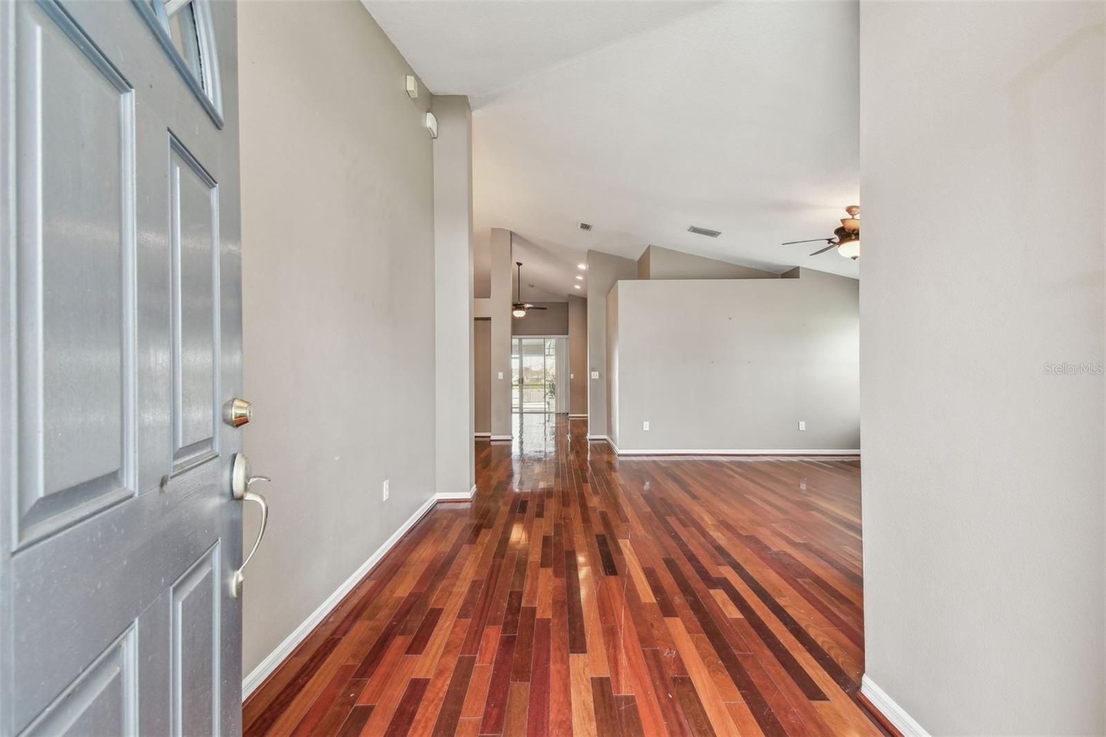 6944 RUNNER OAK DR, WESLEY CHAPEL, FL, 33545