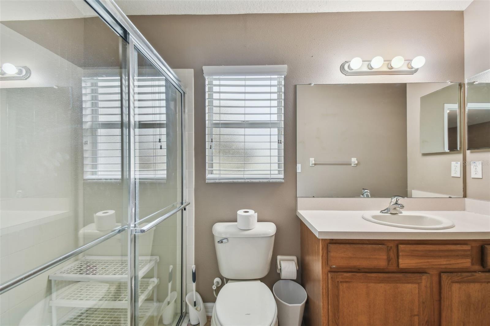 6944 RUNNER OAK DR, WESLEY CHAPEL, FL, 33545