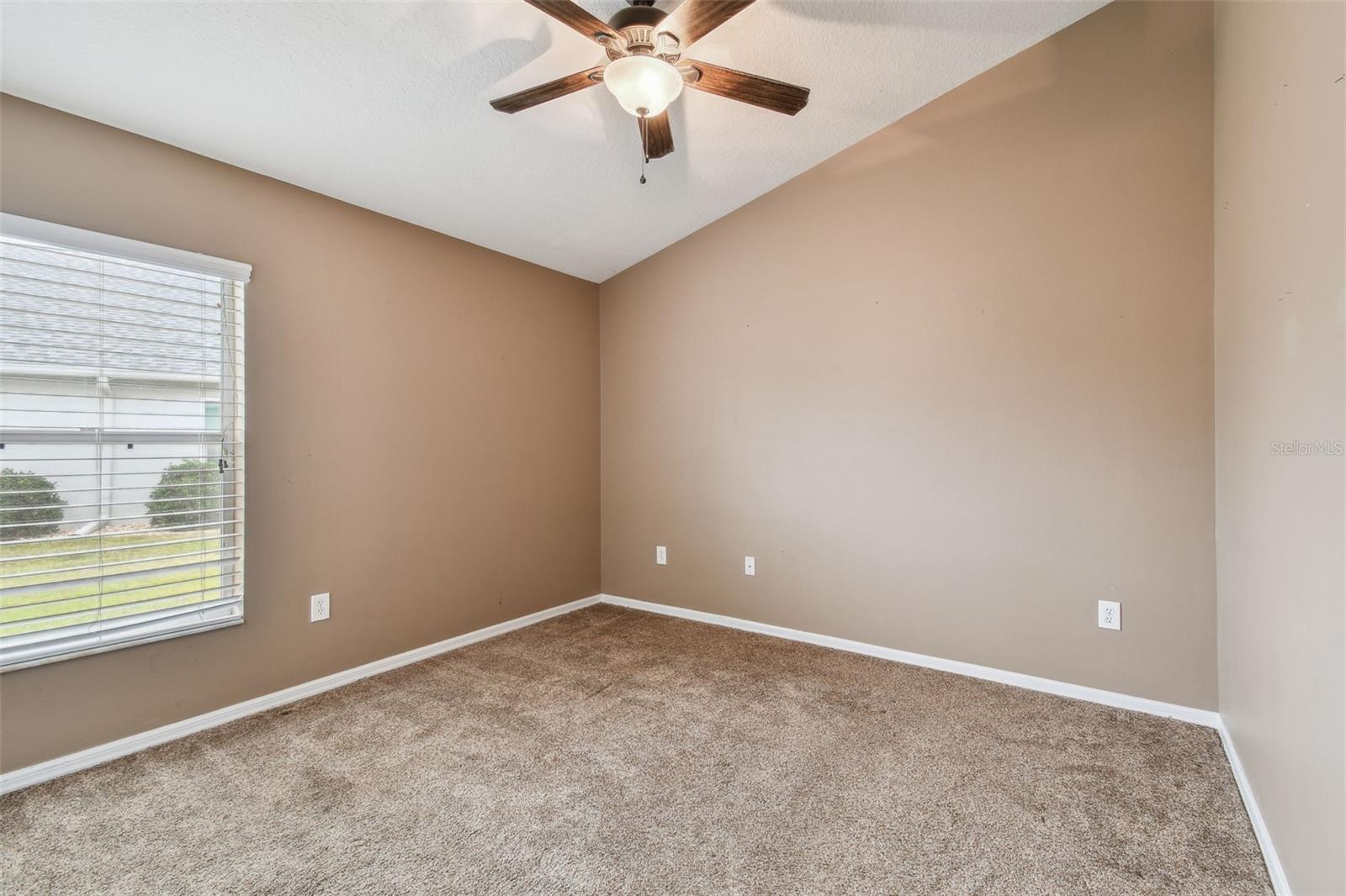 6944 RUNNER OAK DR, WESLEY CHAPEL, FL, 33545