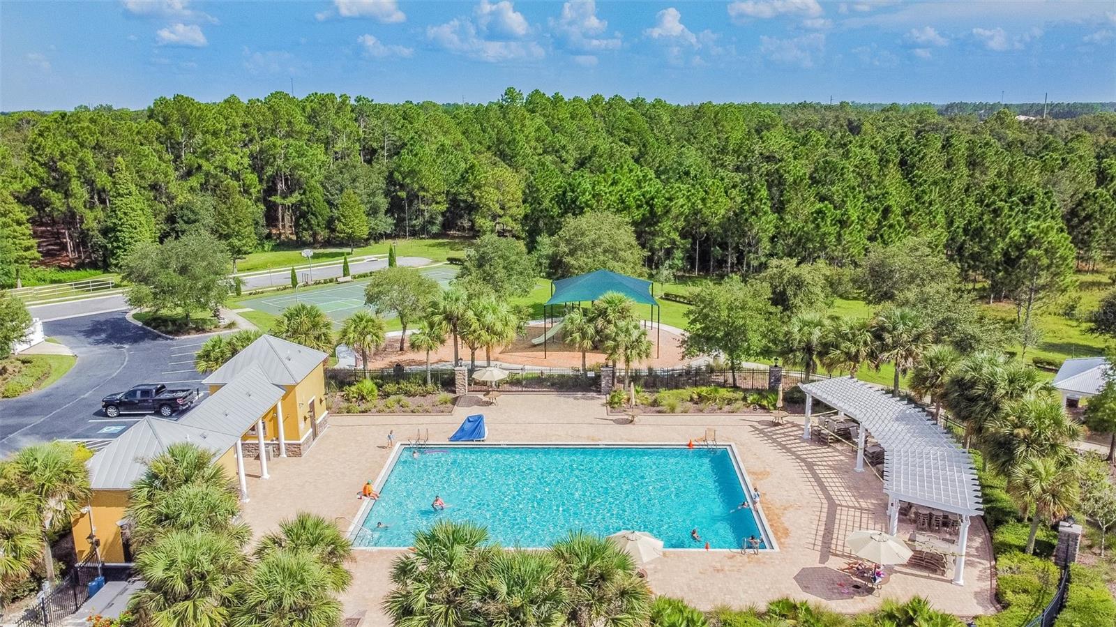 6944 RUNNER OAK DR, WESLEY CHAPEL, FL, 33545