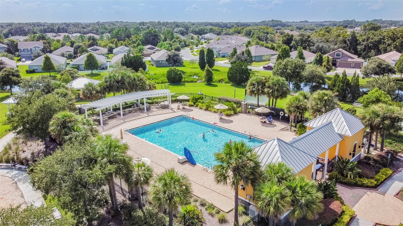 6944 RUNNER OAK DR, WESLEY CHAPEL, FL, 33545