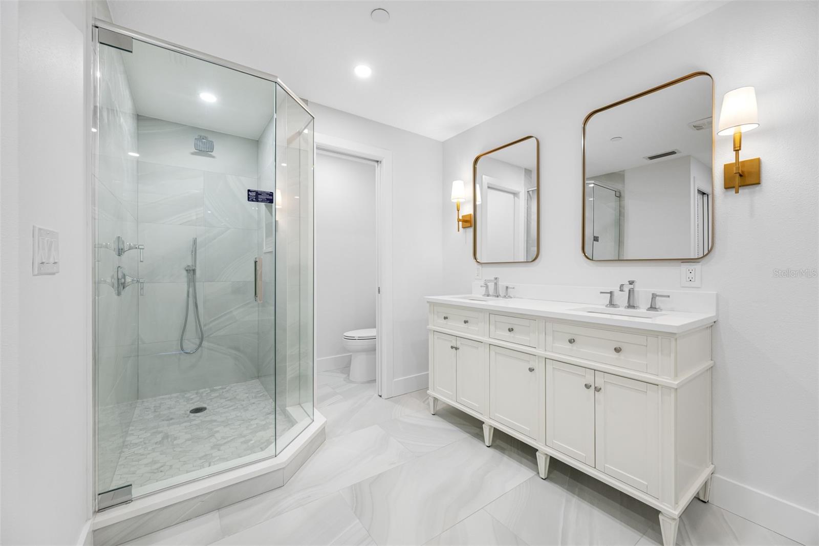 1 BEACH DR SE #1203, ST PETERSBURG, FL, 33701
