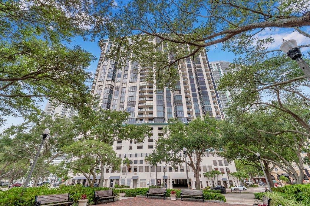 1 BEACH DR SE #1203, ST PETERSBURG, FL, 33701