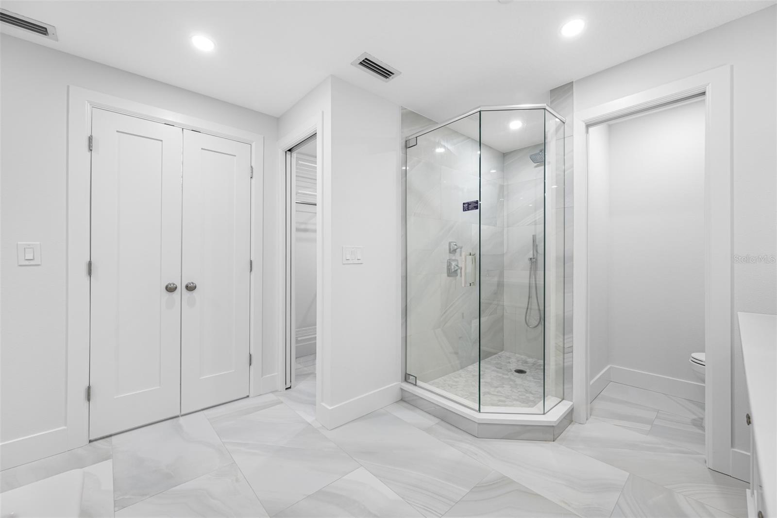 1 BEACH DR SE #1203, ST PETERSBURG, FL, 33701