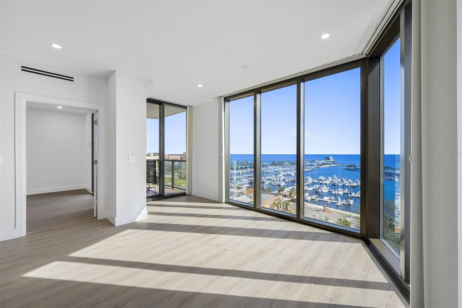 1 BEACH DR SE #1203, ST PETERSBURG, FL, 33701