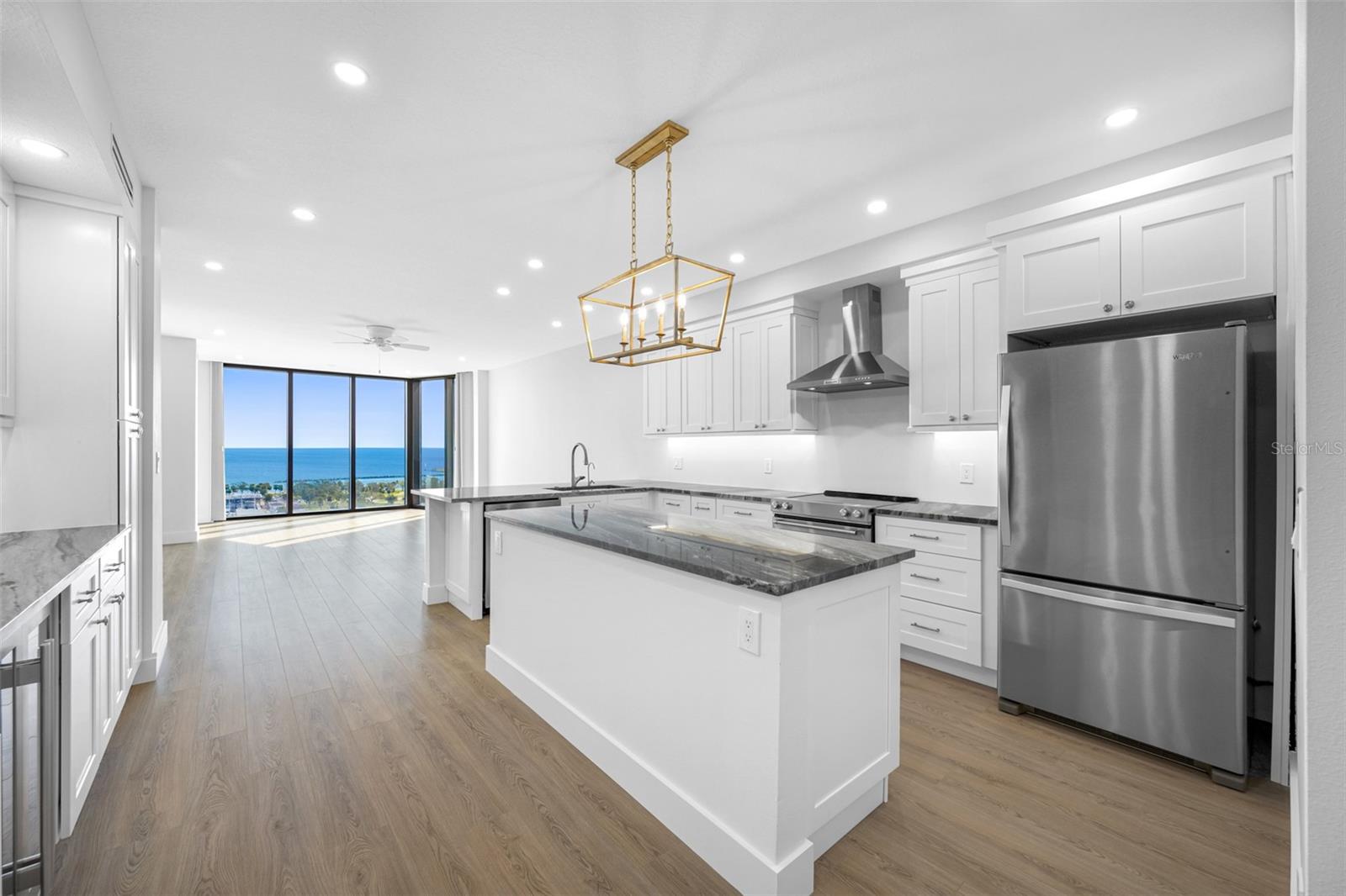 1 BEACH DR SE #1203, ST PETERSBURG, FL, 33701