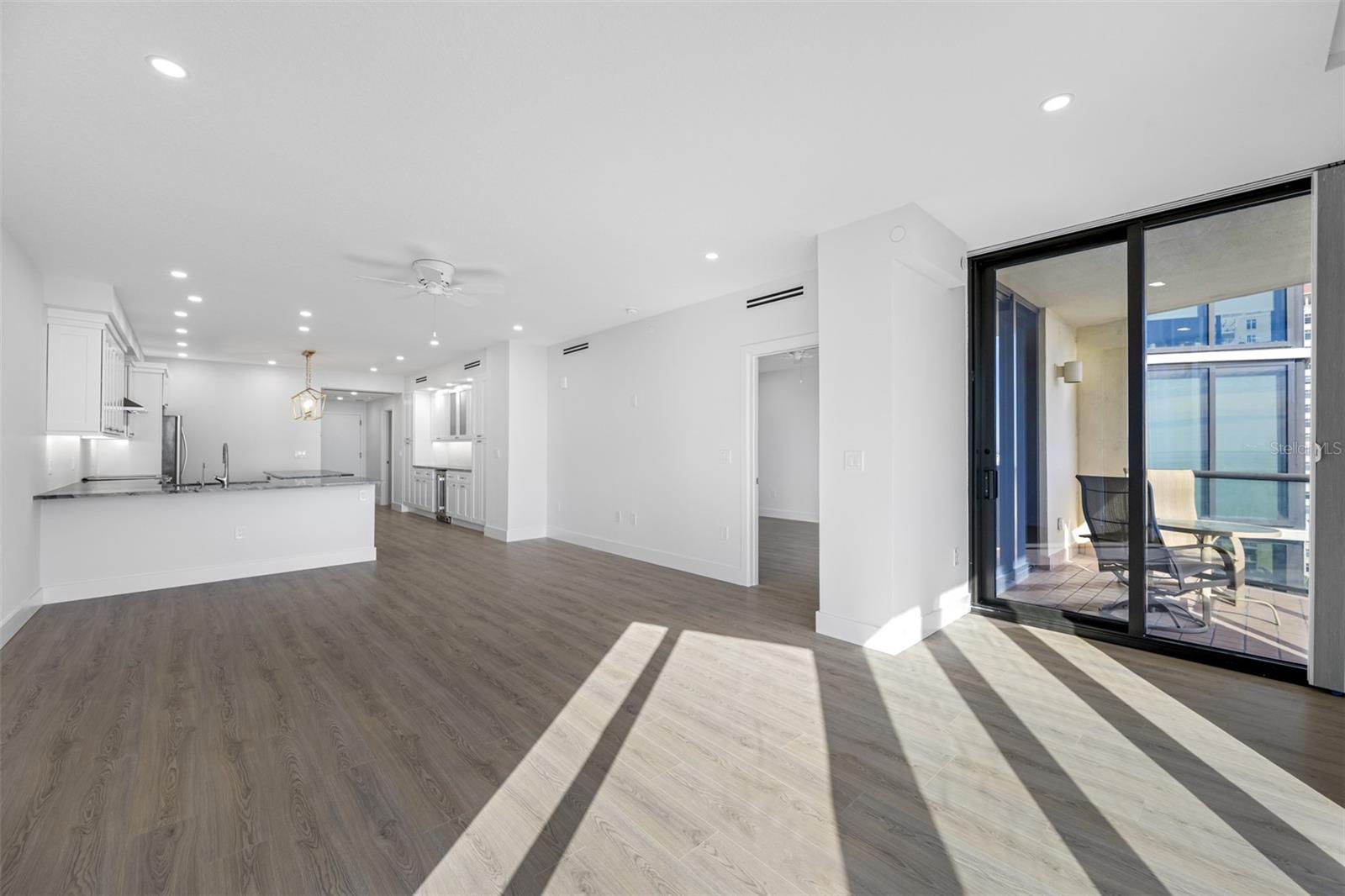 1 BEACH DR SE #1203, ST PETERSBURG, FL, 33701
