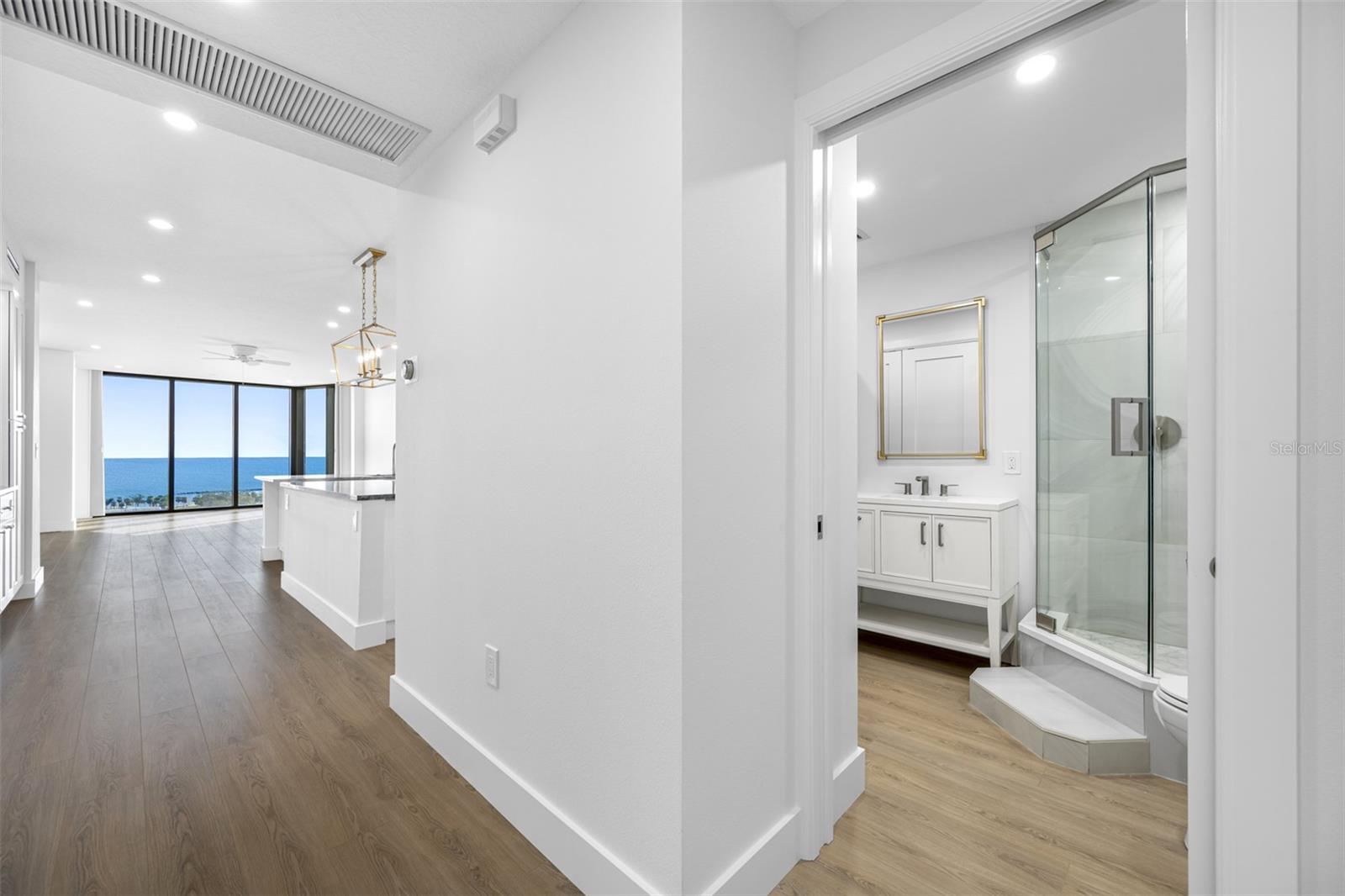 1 BEACH DR SE #1203, ST PETERSBURG, FL, 33701