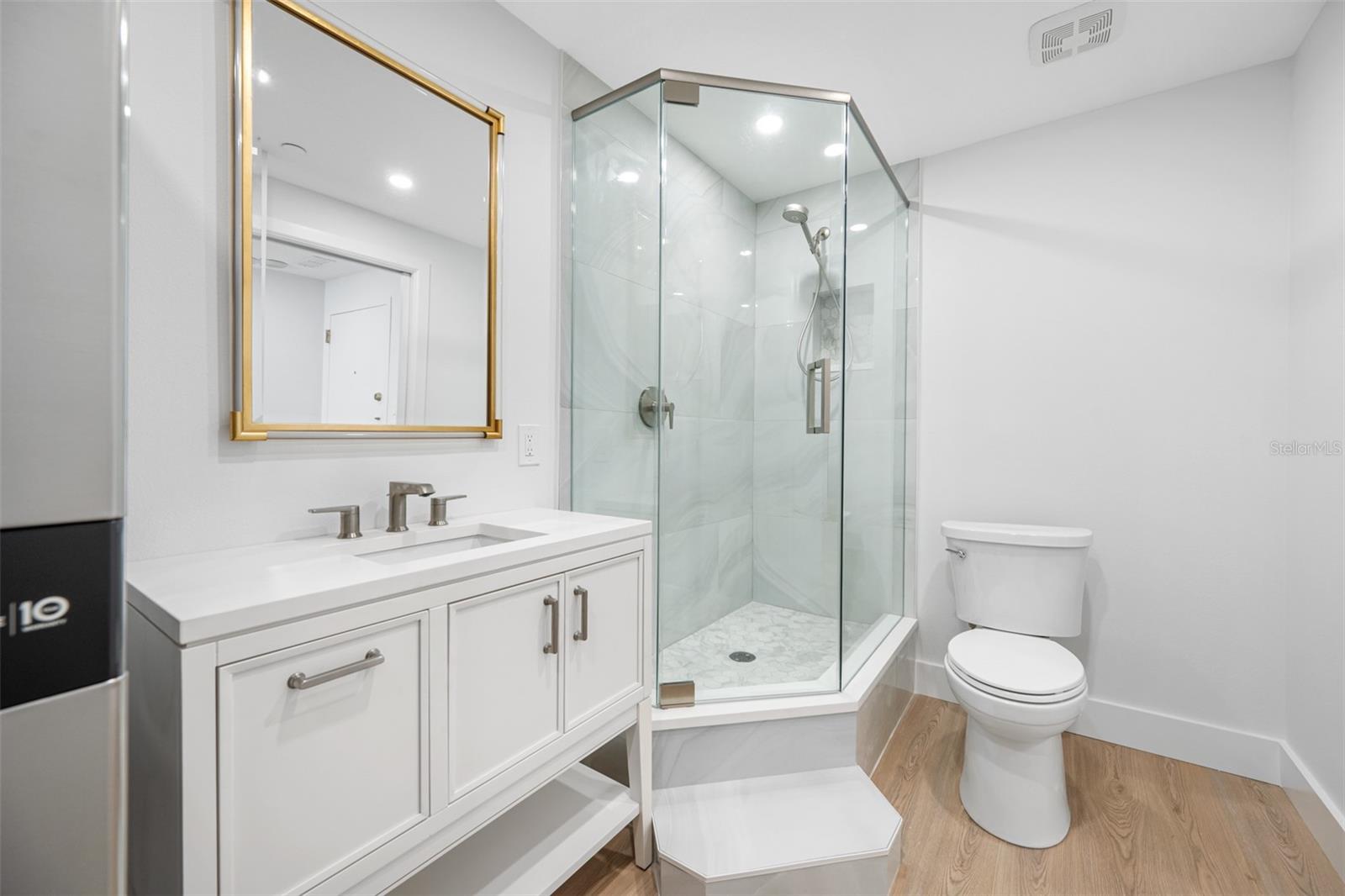 1 BEACH DR SE #1203, ST PETERSBURG, FL, 33701