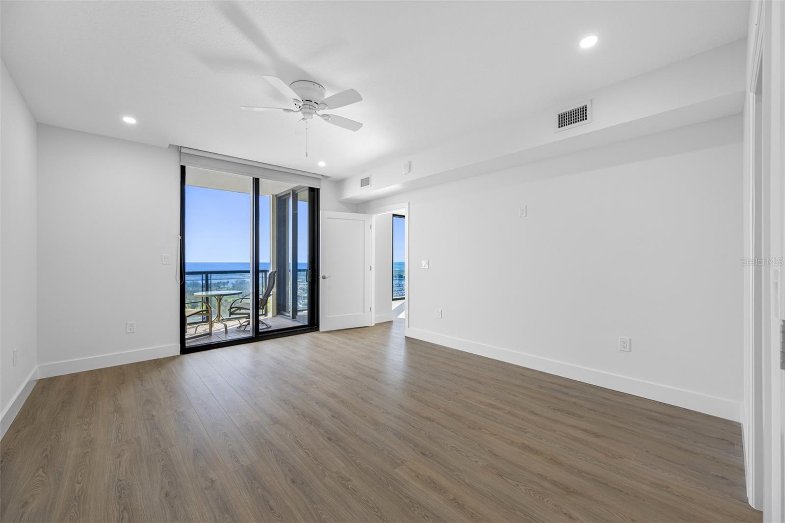 1 BEACH DR SE #1203, ST PETERSBURG, FL, 33701