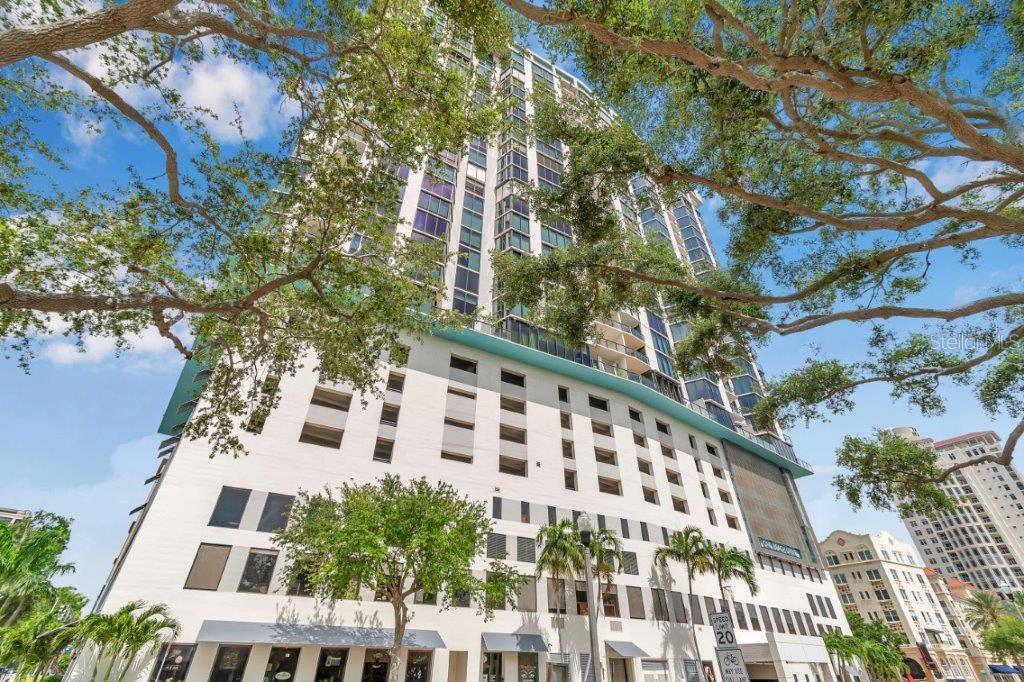 1 BEACH DR SE #1203, ST PETERSBURG, FL, 33701