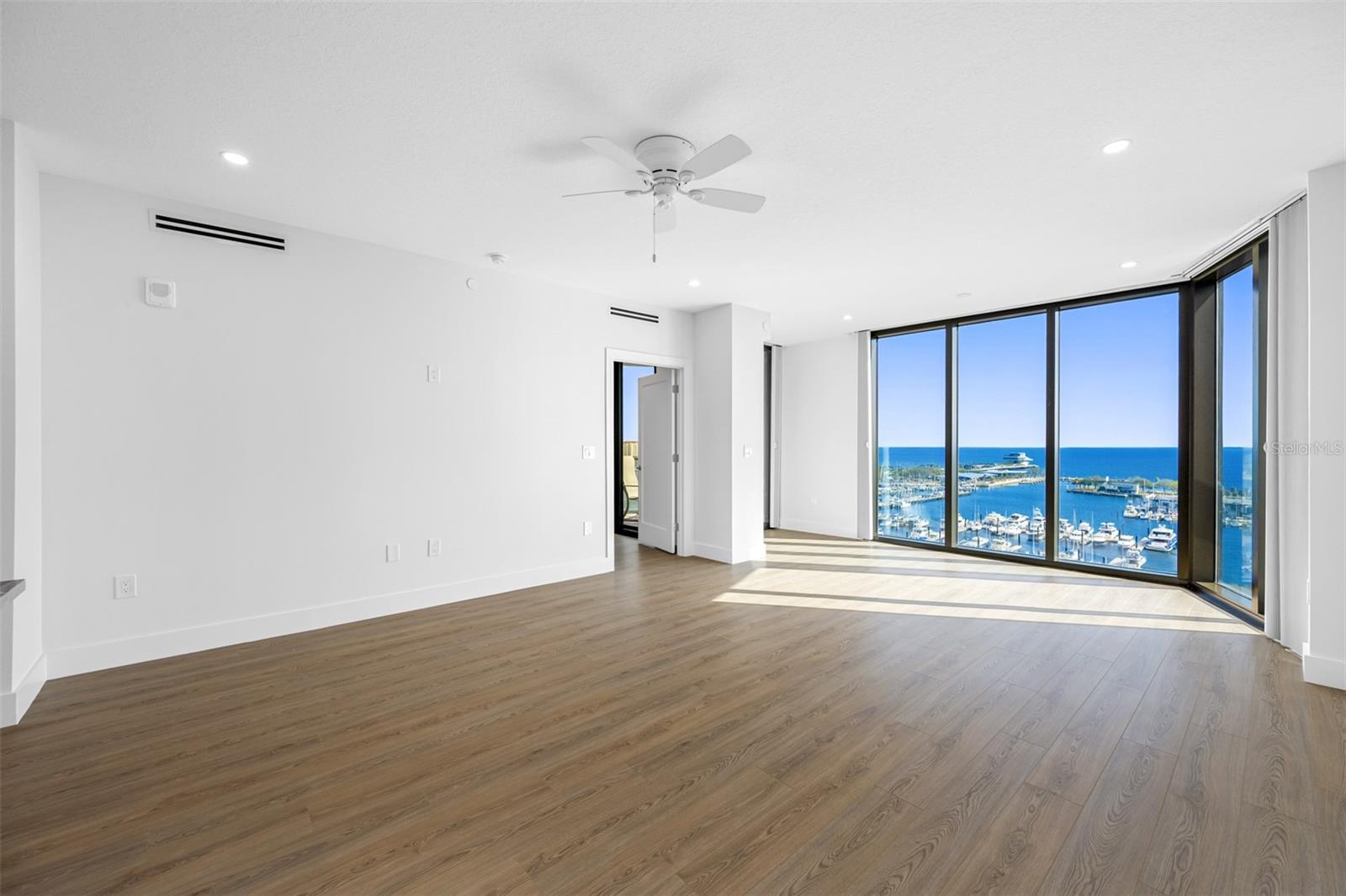 1 BEACH DR SE #1203, ST PETERSBURG, FL, 33701