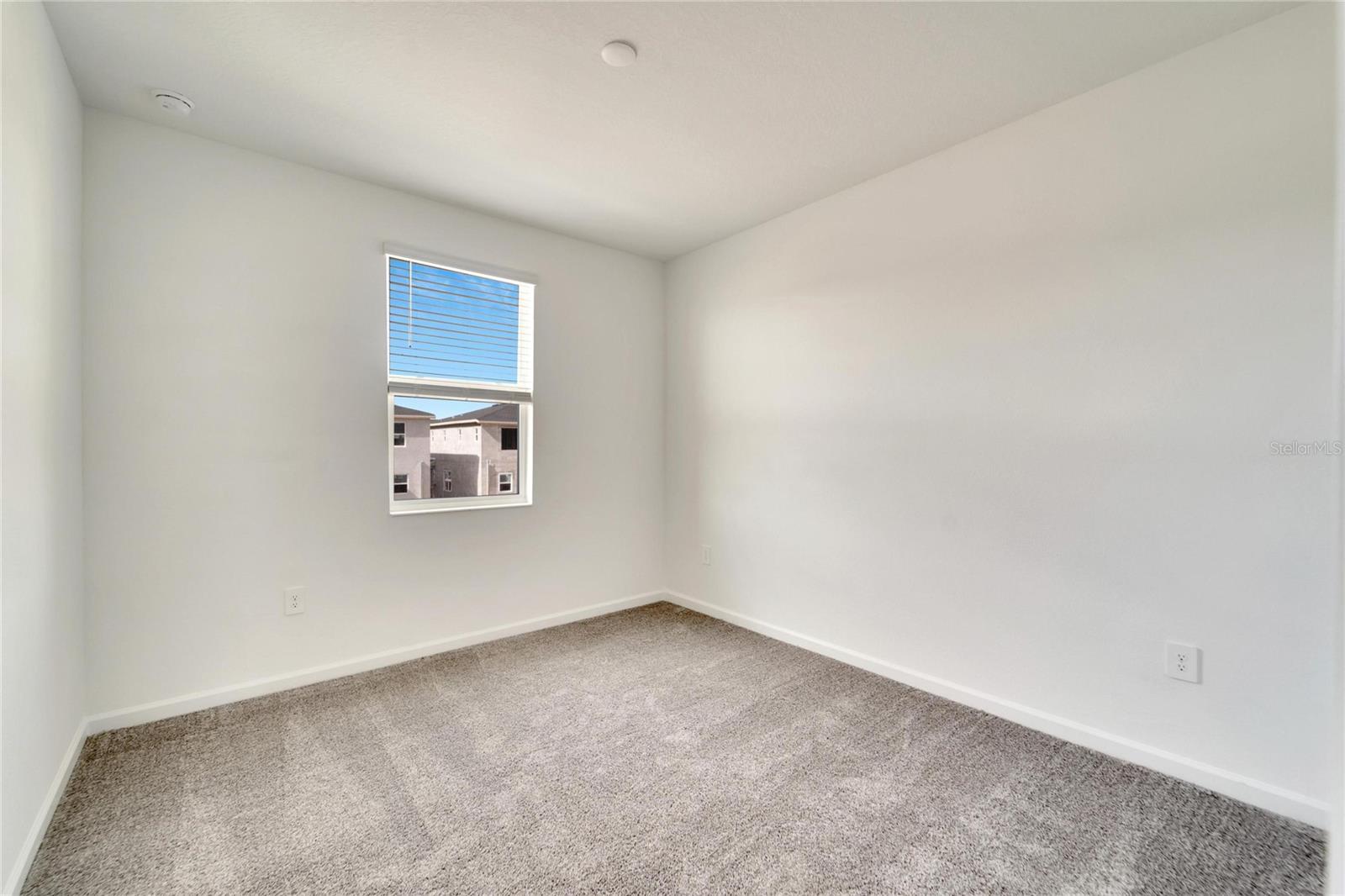 9038 MULLIGAN ISLAND LN, DAVENPORT, FL, 33896