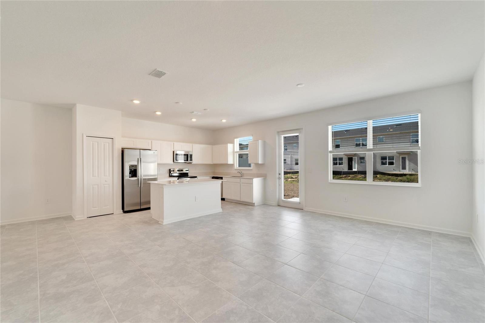 9038 MULLIGAN ISLAND LN, DAVENPORT, FL, 33896