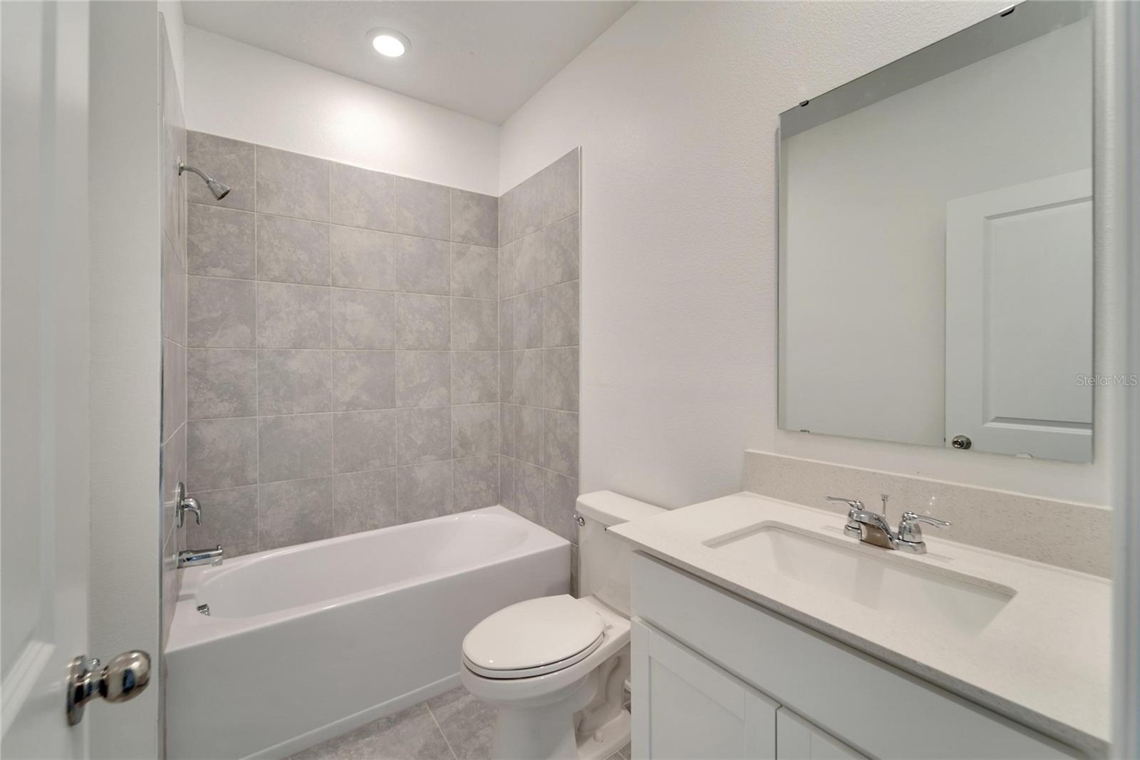 9038 MULLIGAN ISLAND LN, DAVENPORT, FL, 33896