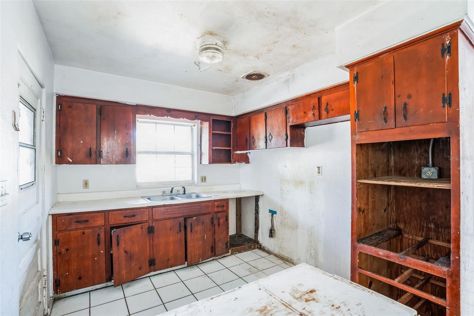 5702 MERIDIAN WAY, ORLANDO, FL, 32808