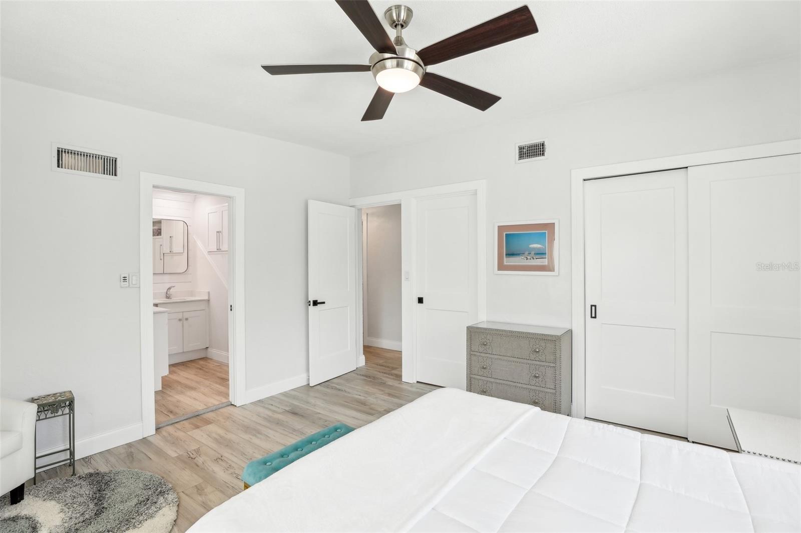 447 SEAVIEW AVE, DAYTONA BEACH, FL, 32118