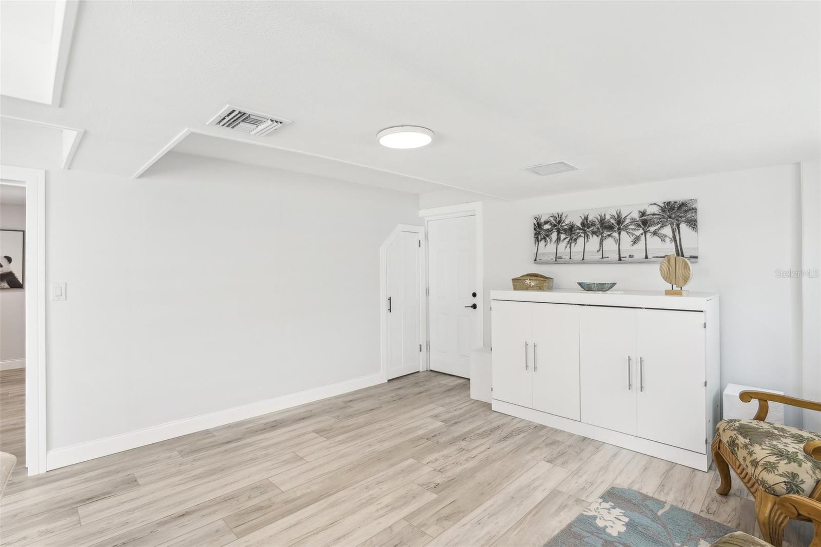 447 SEAVIEW AVE, DAYTONA BEACH, FL, 32118
