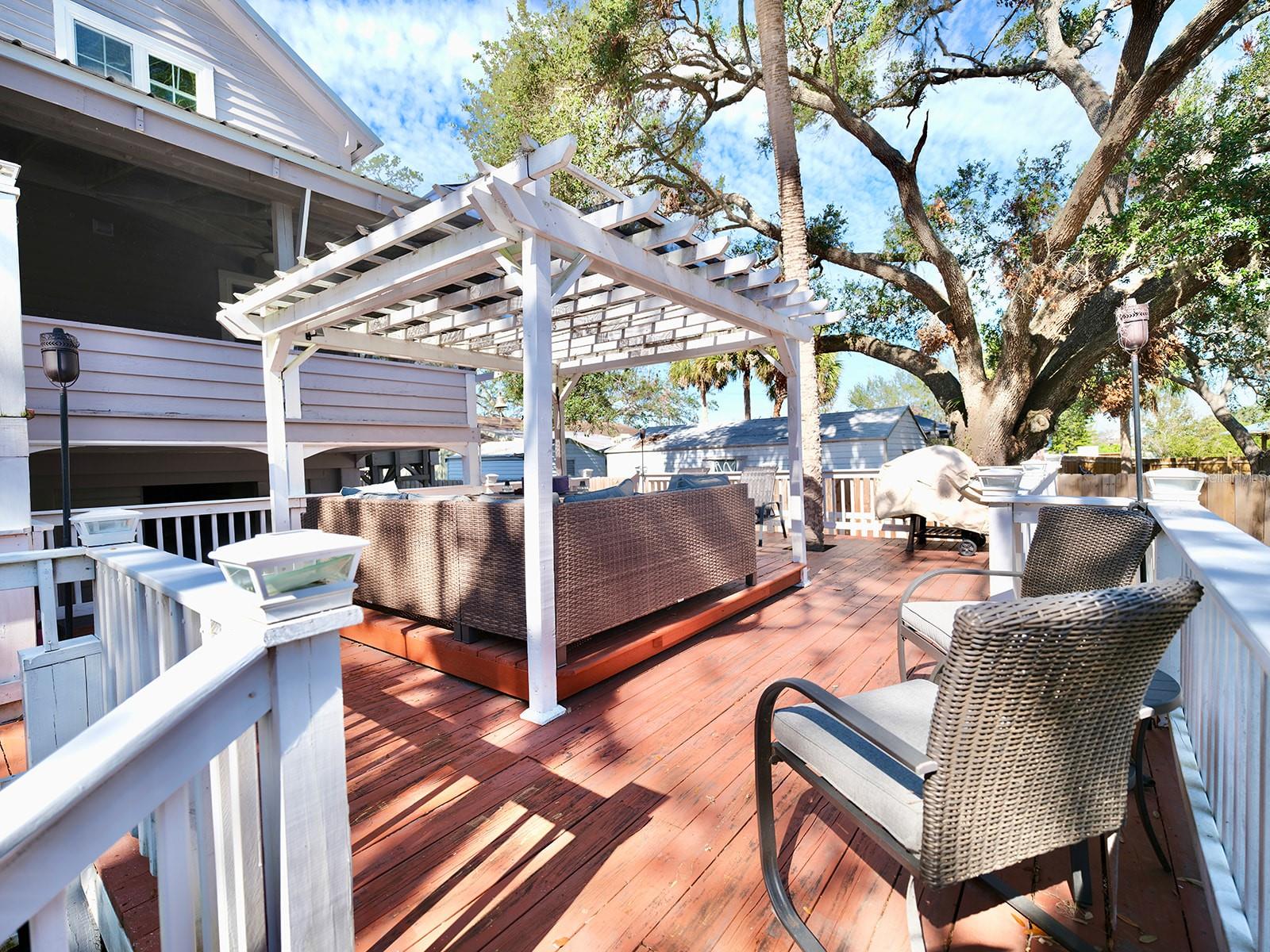 9934 PENINSULAR DR, GIBSONTON, FL, 33534