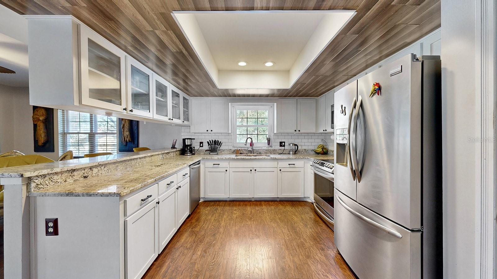 9934 PENINSULAR DR, GIBSONTON, FL, 33534
